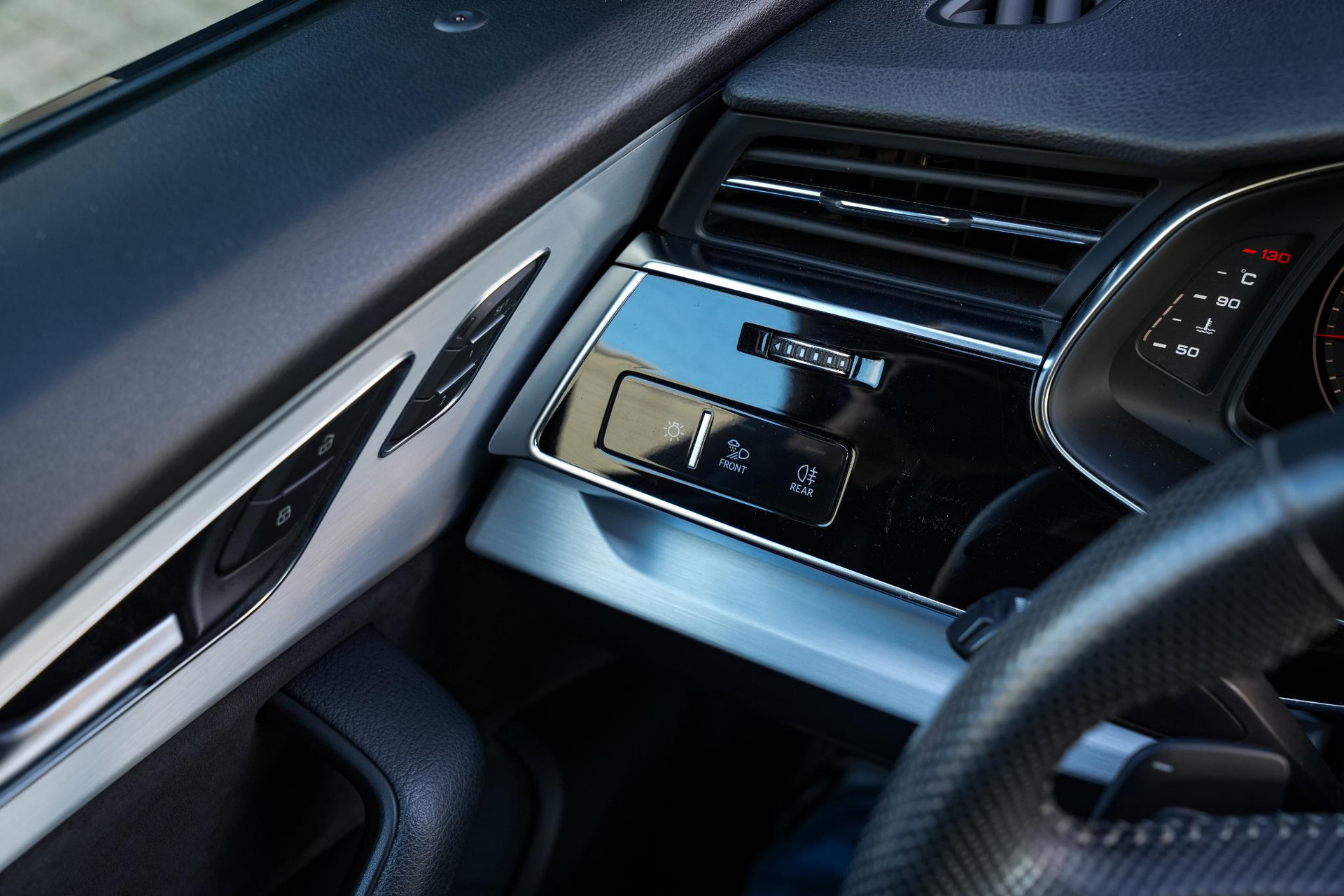 Audi Q8 55 TFSI quattro Pro Line Plus 2019 Gletsjerwit metallic 32