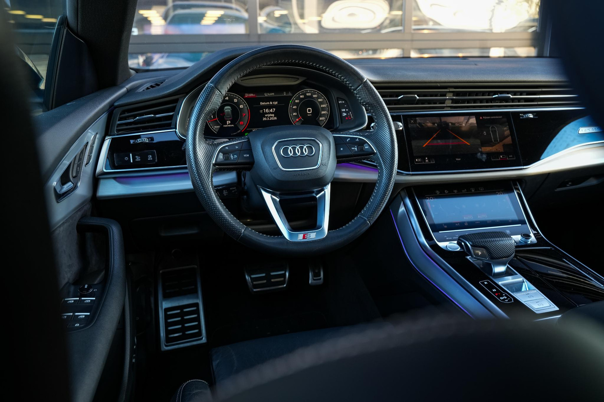 Audi Q8 55 TFSI quattro Pro Line Plus 2019 Gletsjerwit metallic 4