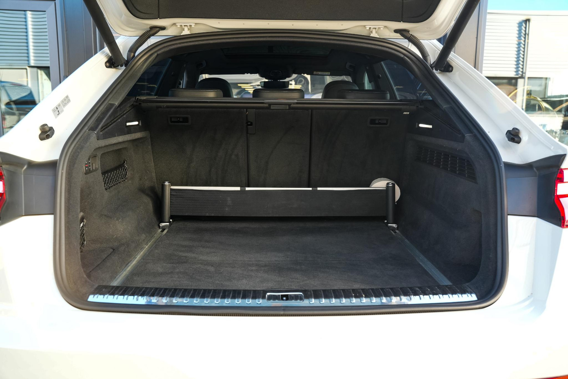 Audi Q8 55 TFSI quattro Pro Line Plus 2019 Gletsjerwit metallic 40