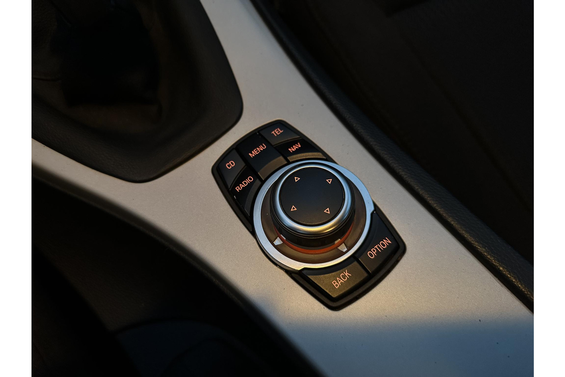 BMW 3 Serie Touring 316i Business Line 2010 Saphirschwarz metallic 12