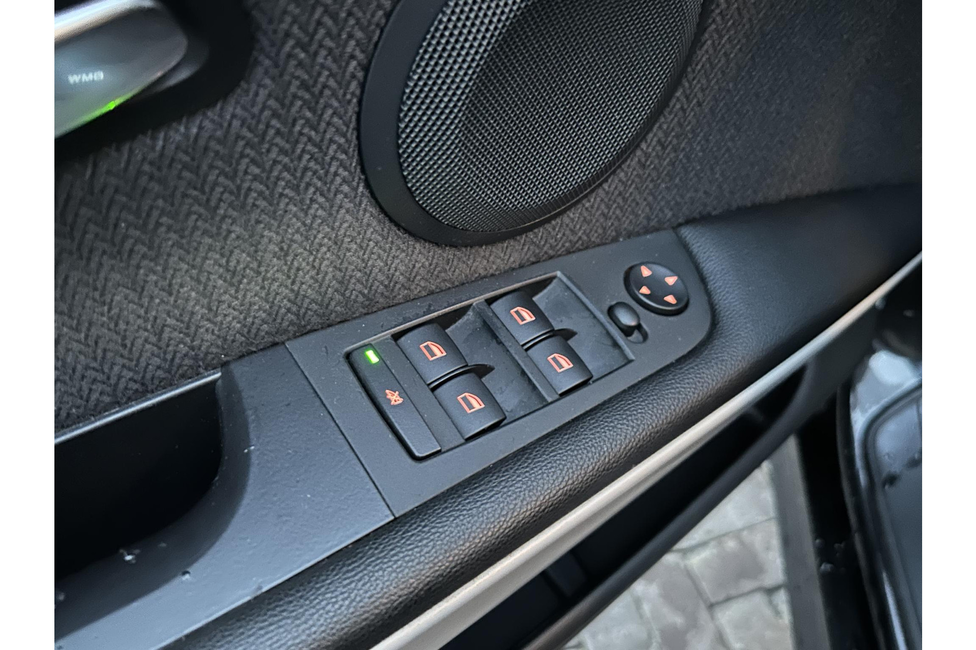 BMW 3 Serie Touring 316i Business Line 2010 Saphirschwarz metallic 14