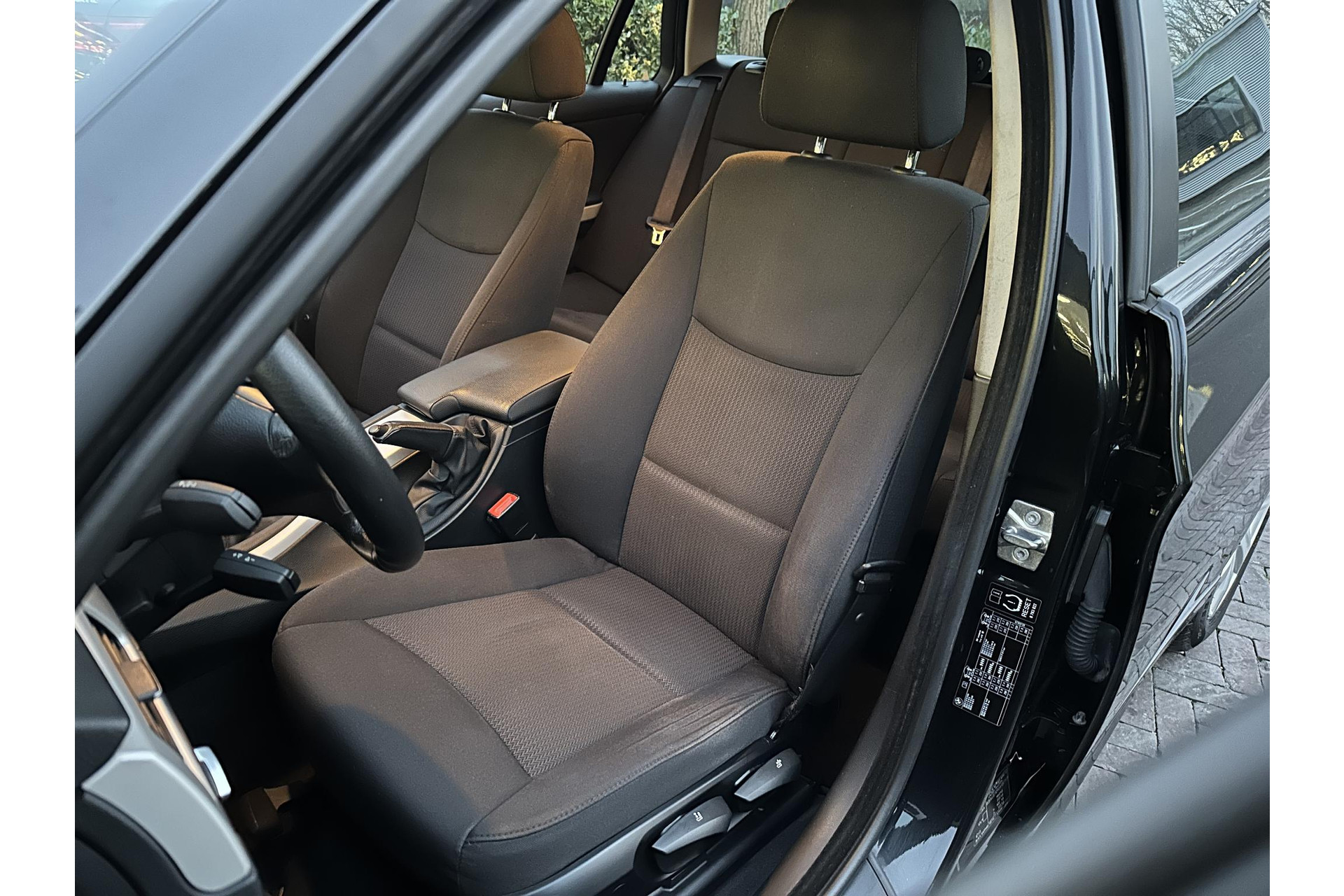 BMW 3 Serie Touring 316i Business Line 2010 Saphirschwarz metallic 4