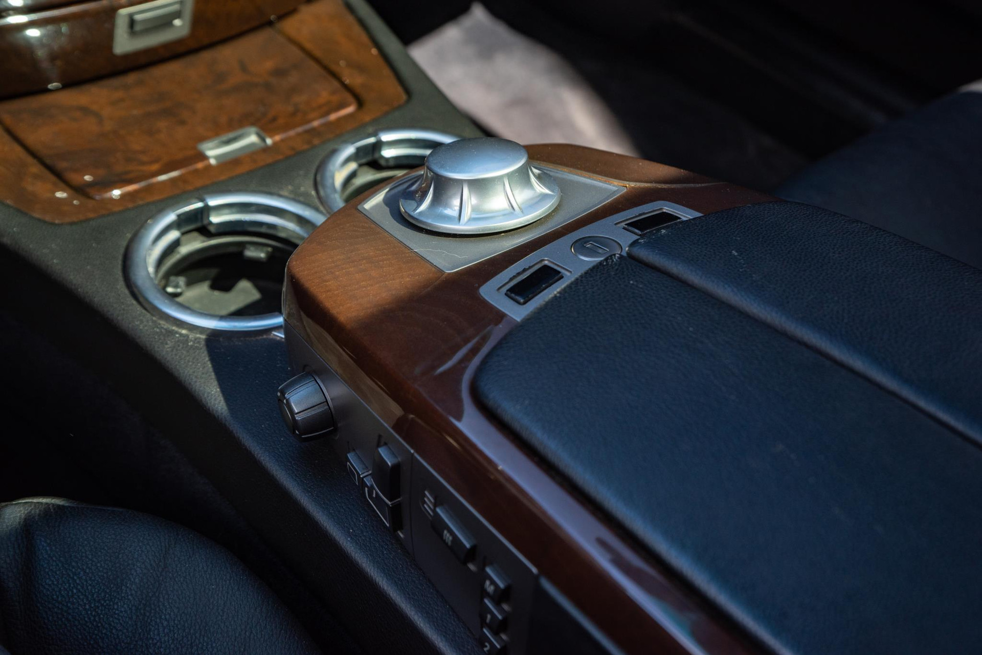 BMW 7 Serie 735i 2004  14