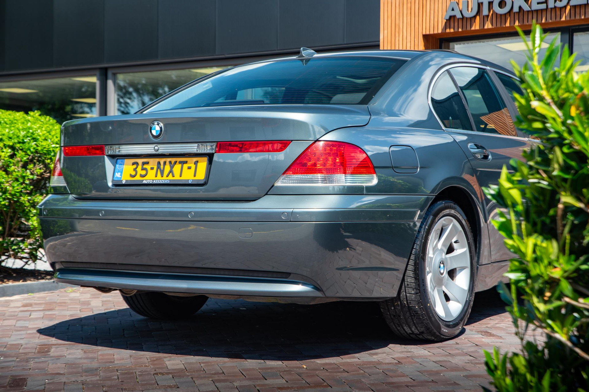 BMW 7 Serie 735i 2004  6