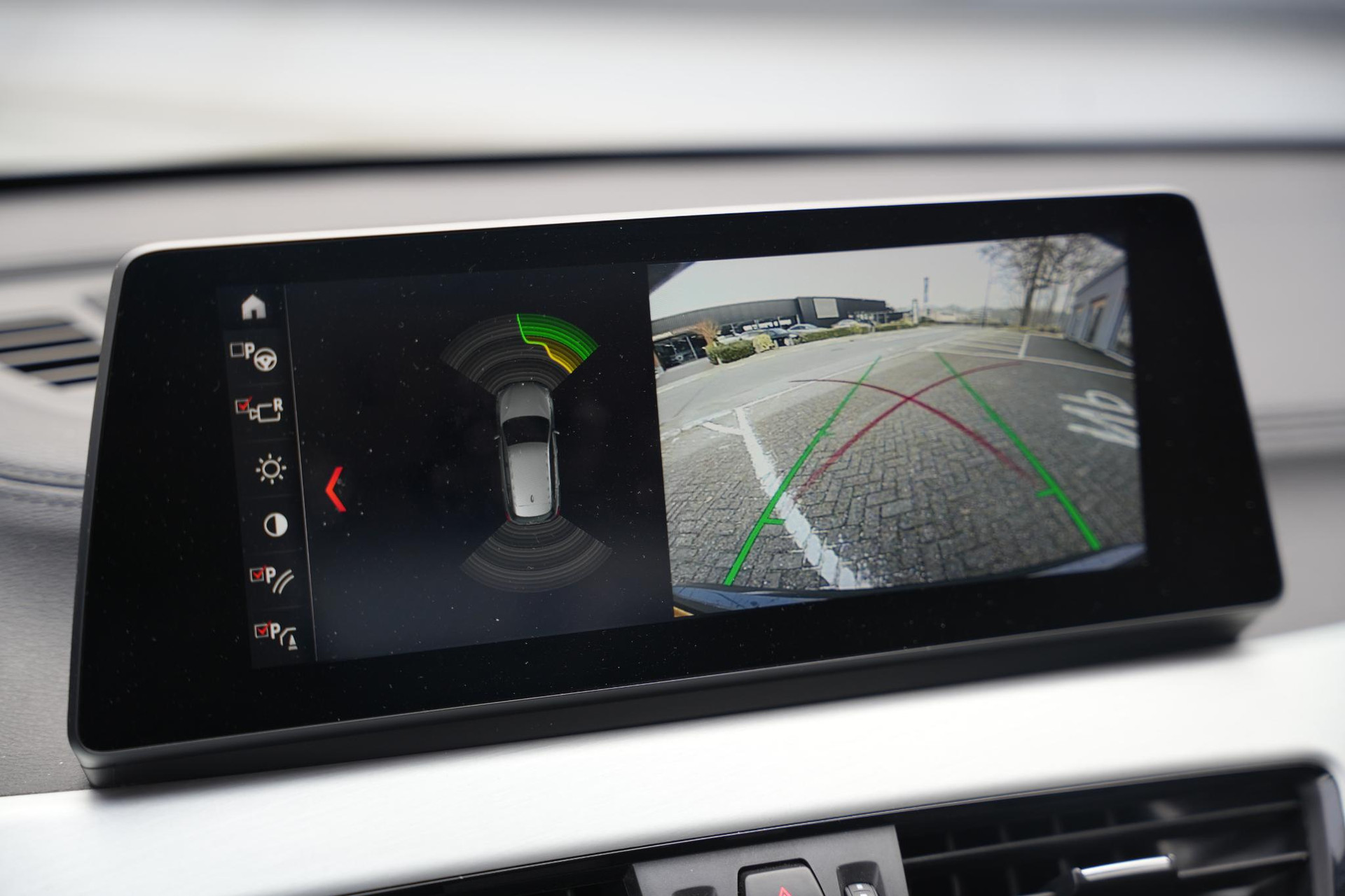 BMW X1 xDrive25e High Executive 2020  33