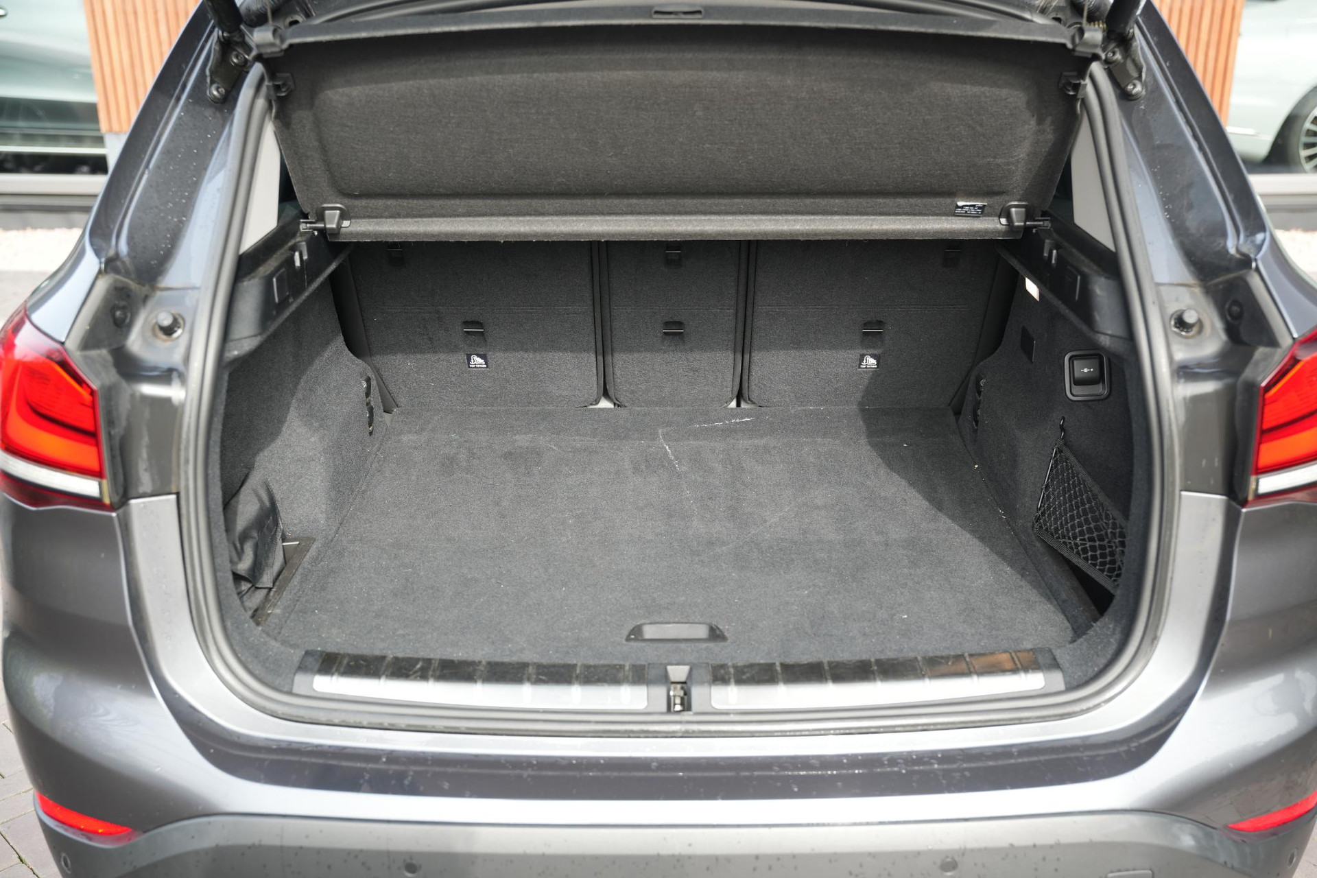 BMW X1 xDrive25e High Executive 2020  9