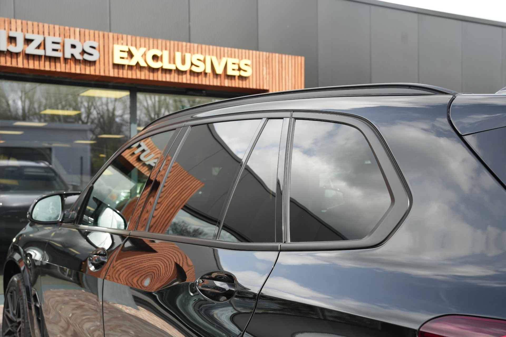 BMW X5 M 2020 BLACK SAPPHIRE METALLIC (475) 17