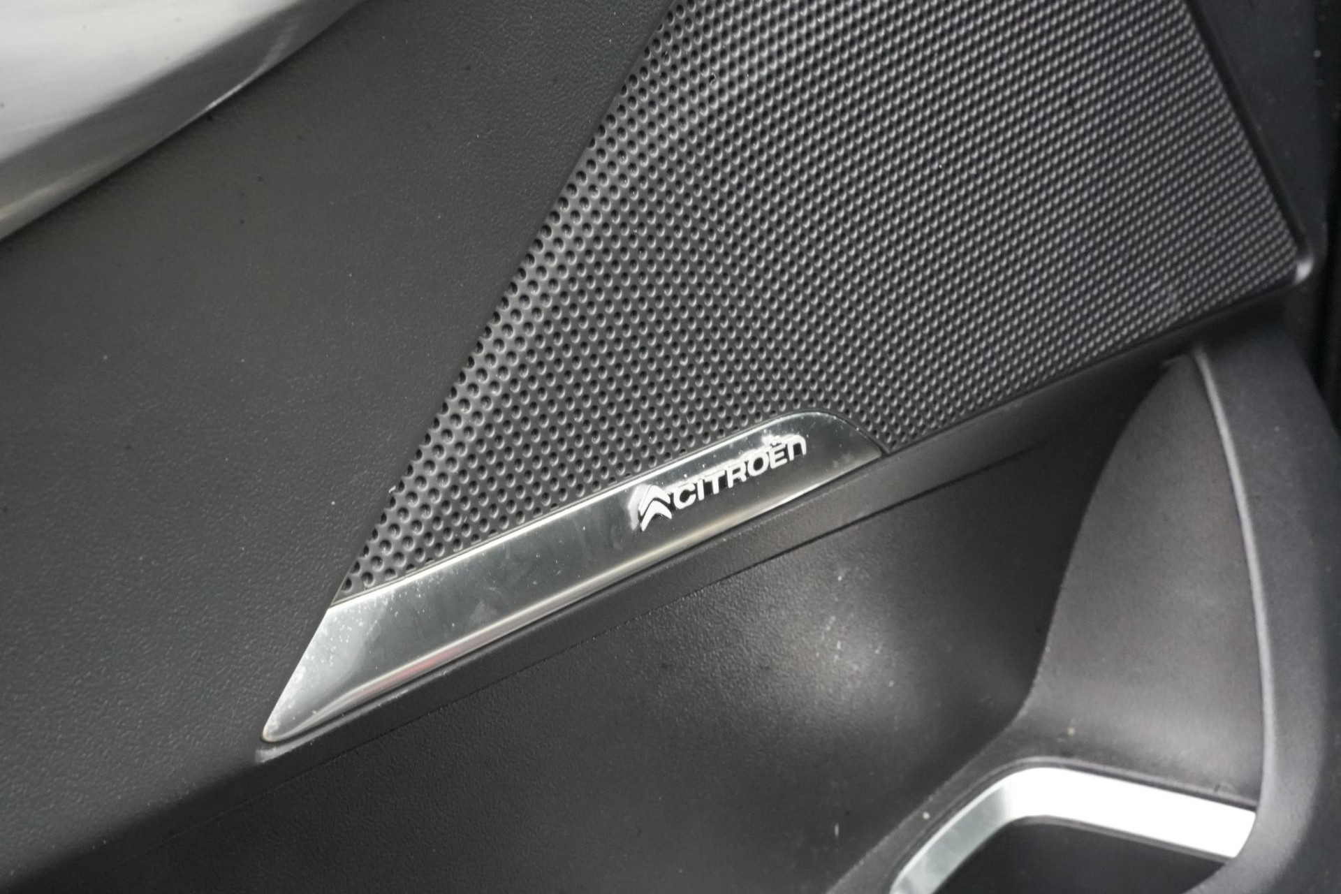 Citroën DS5 1.6 THP So Chic 2013 Metallic of parelmoerlak noir perla nera 32