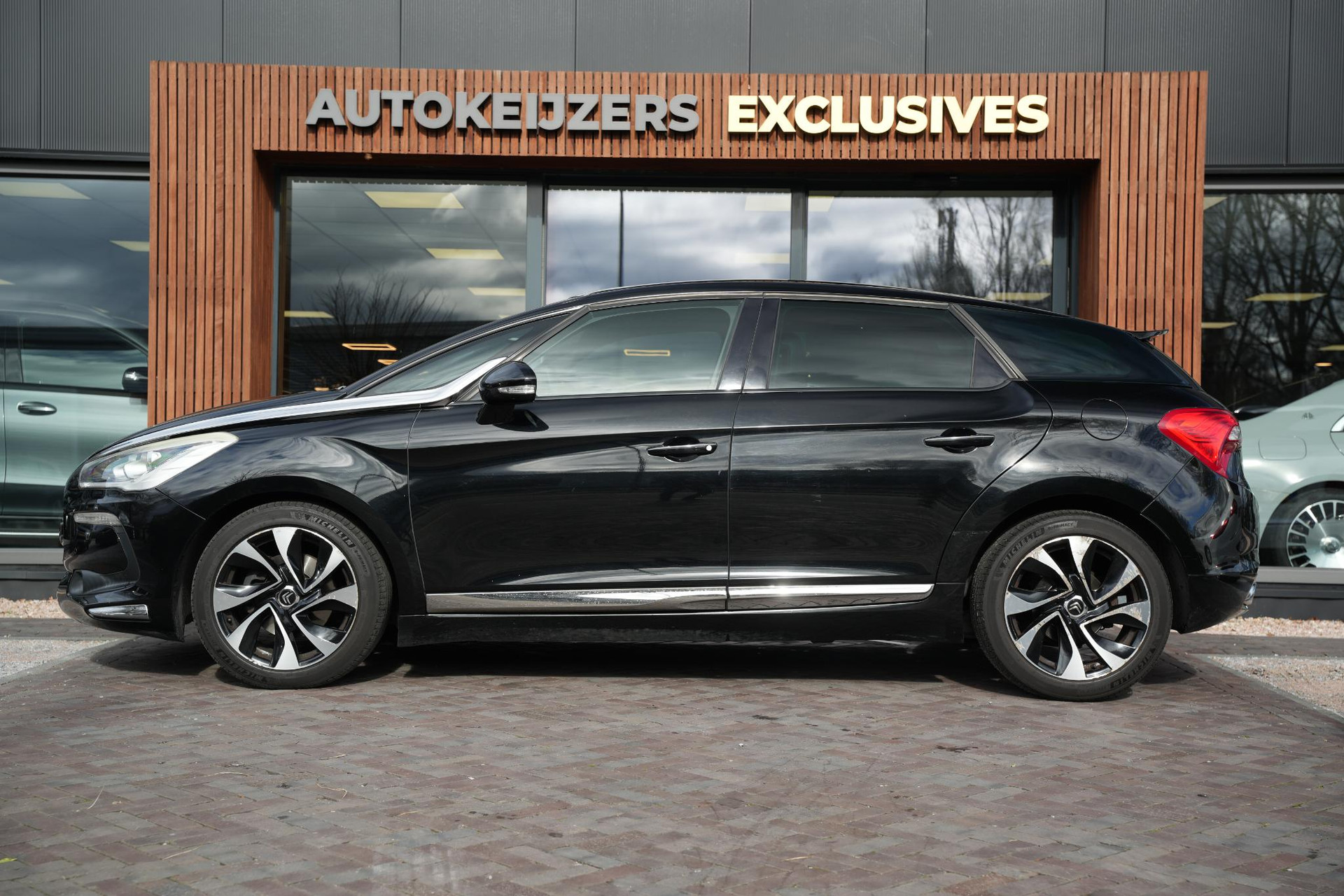 Citroën DS5 1.6 THP So Chic 2013 Metallic of parelmoerlak noir perla nera 5