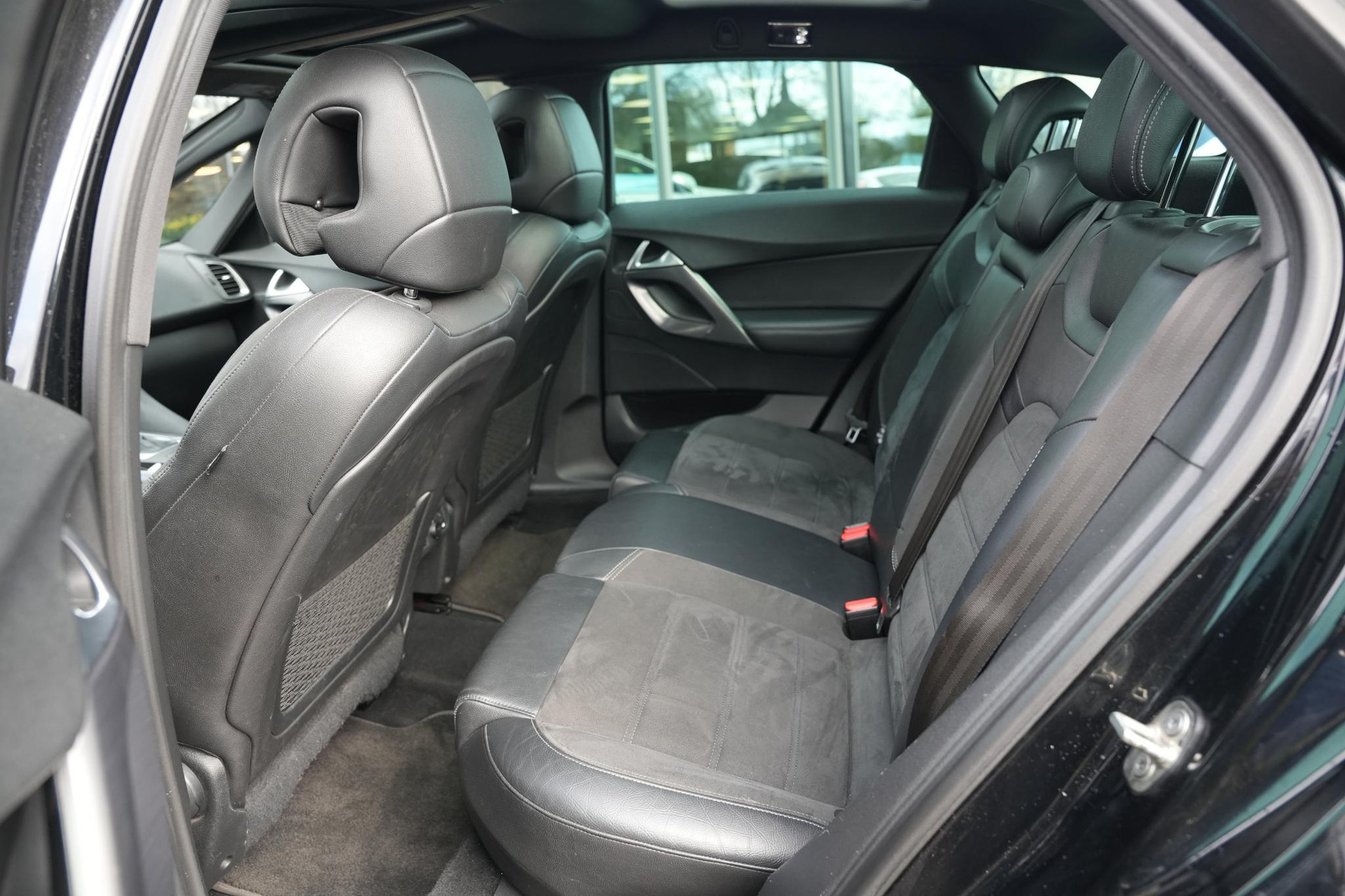 Citroën DS5 1.6 THP So Chic 2013 Metallic of parelmoerlak noir perla nera 8