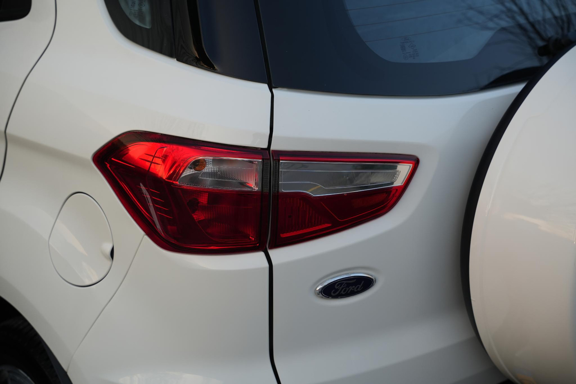 Ford EcoSport 1.0 EcoBoost Titanium 2015 Diamond White # 2 (Pnzad) 14