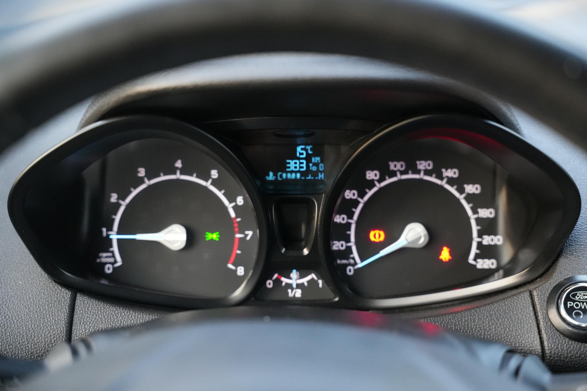 Ford EcoSport 1.0 EcoBoost Titanium 2015 Diamond White # 2 (Pnzad) 25