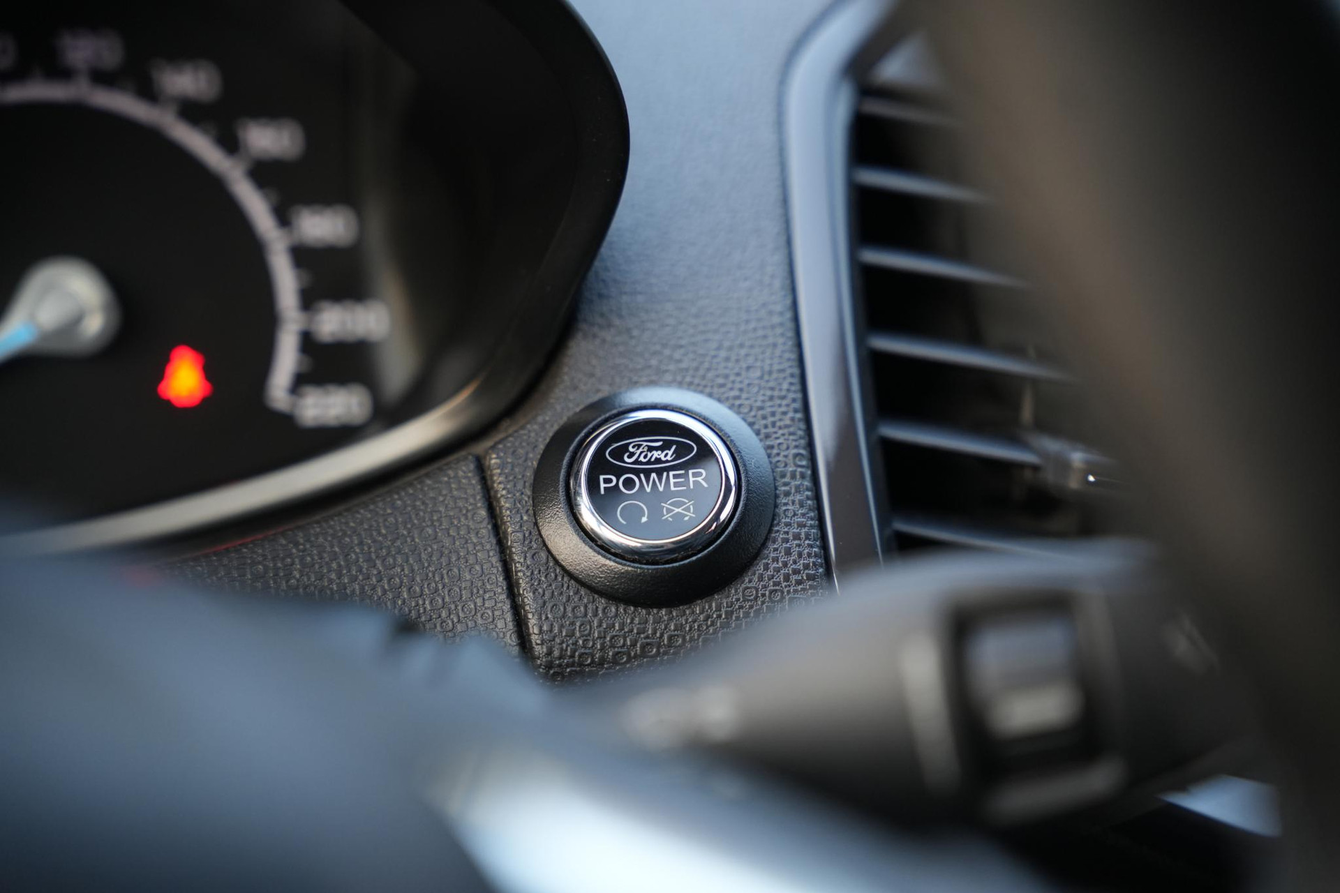 Ford EcoSport 1.0 EcoBoost Titanium 2015 Diamond White # 2 (Pnzad) 26