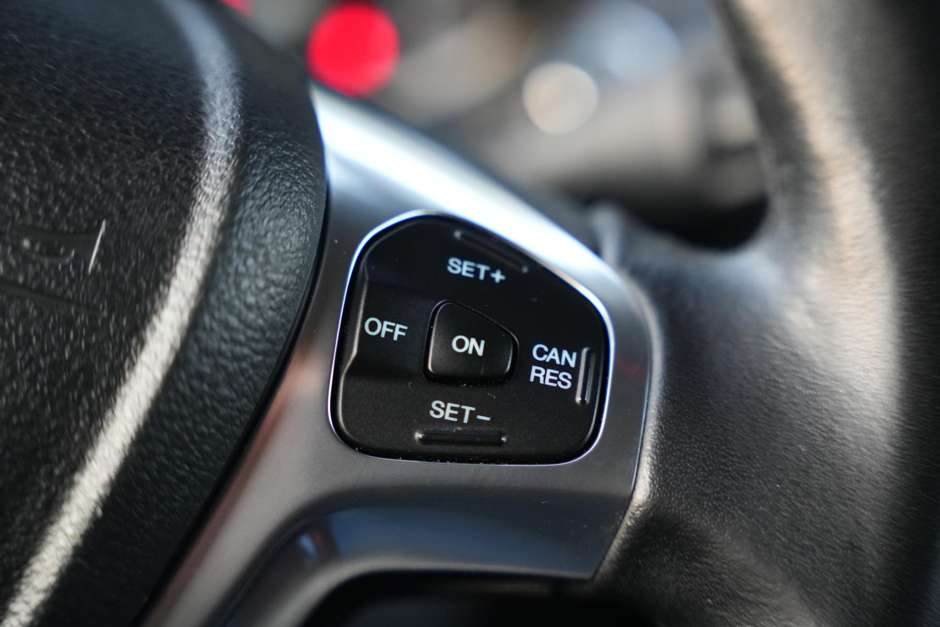 Ford EcoSport 1.0 EcoBoost Titanium 2015 Diamond White # 2 (Pnzad) 38