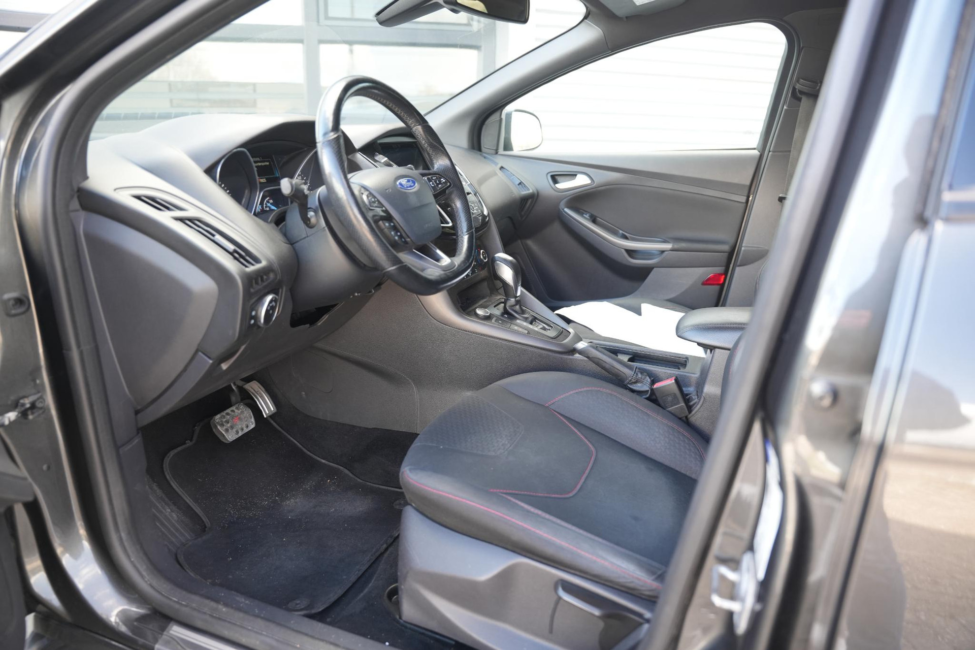 Ford Focus 1.5 ST-Line 182 2017  17