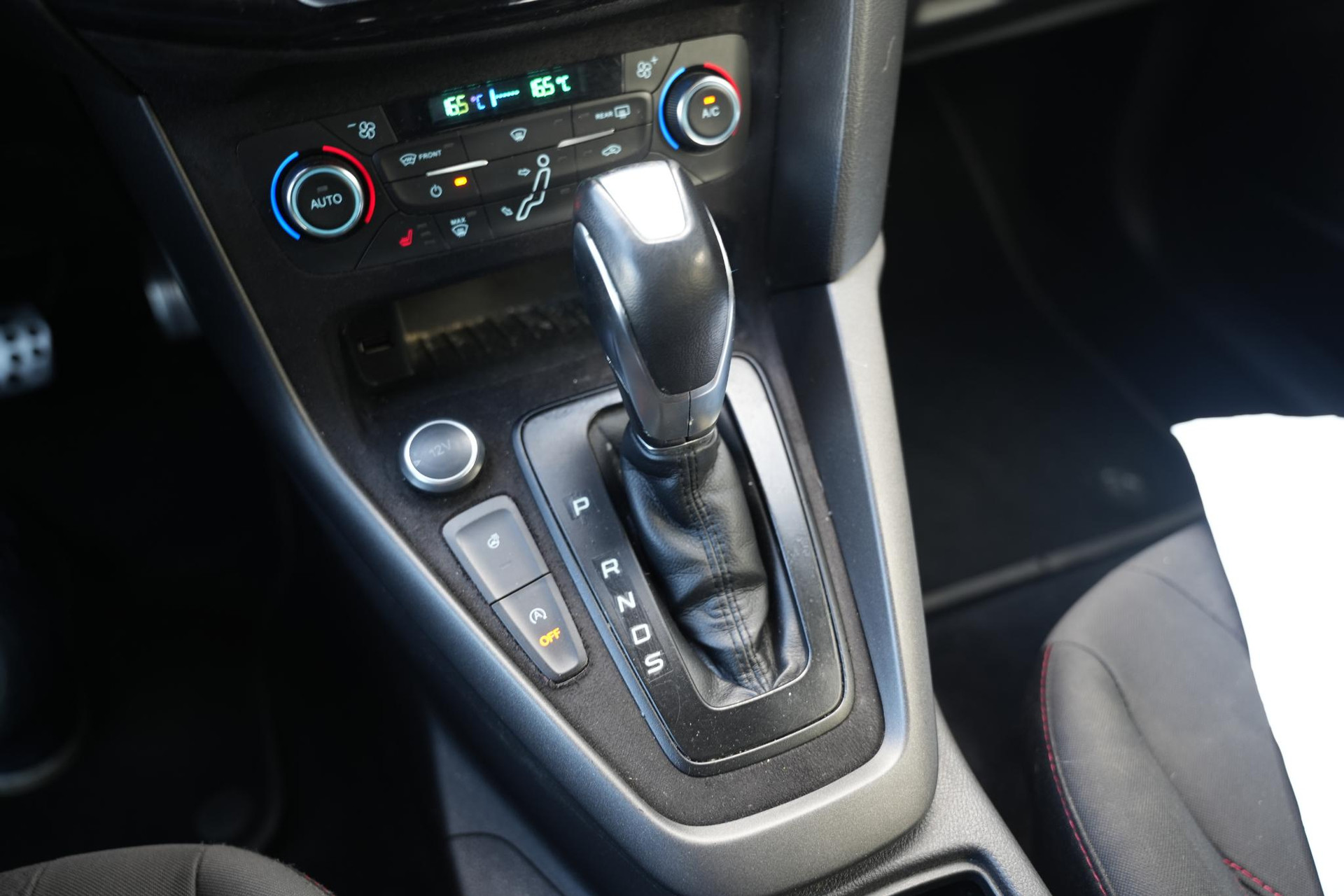 Ford Focus 1.5 ST-Line 182 2017  26