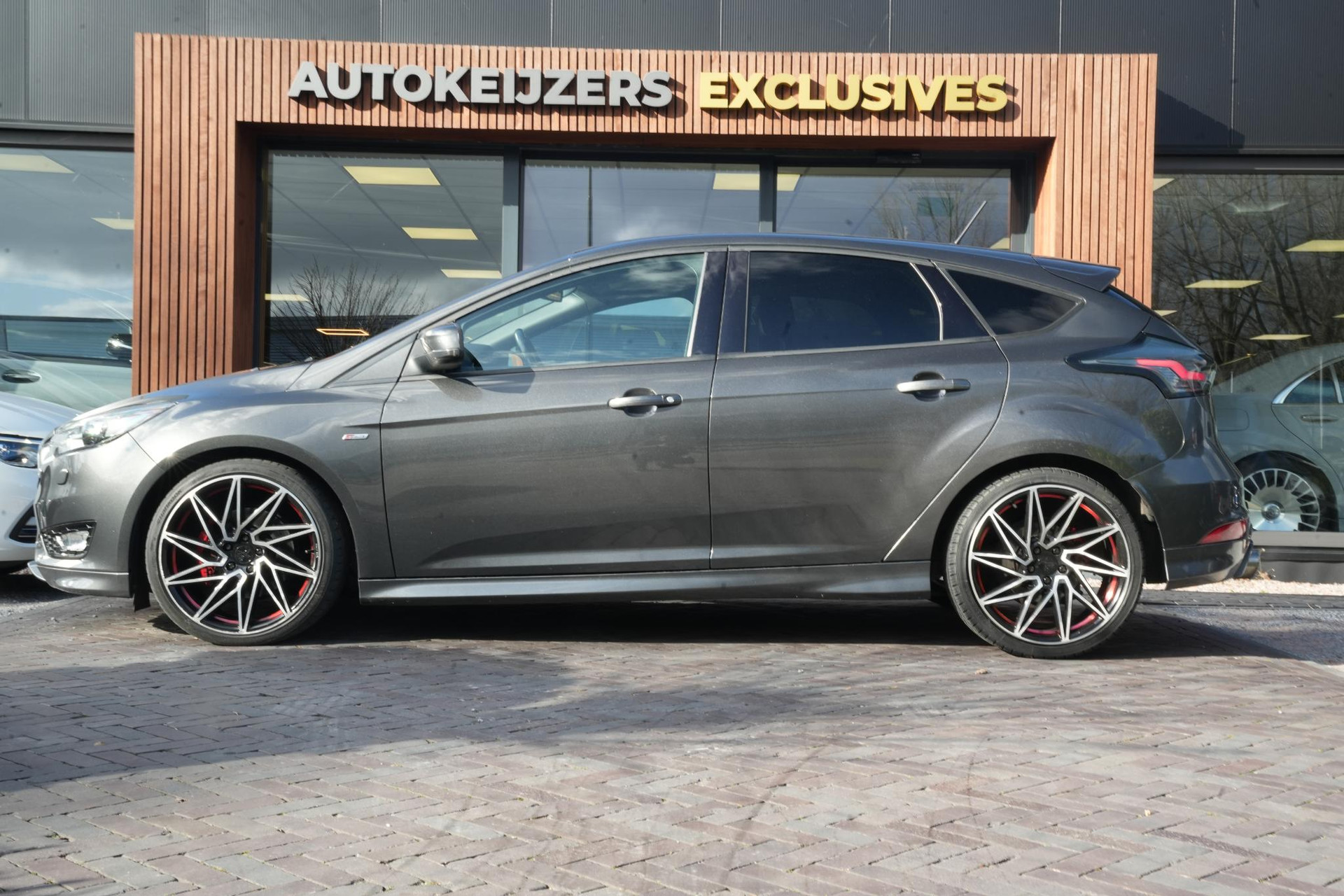 Ford Focus 1.5 ST-Line 182 2017  5