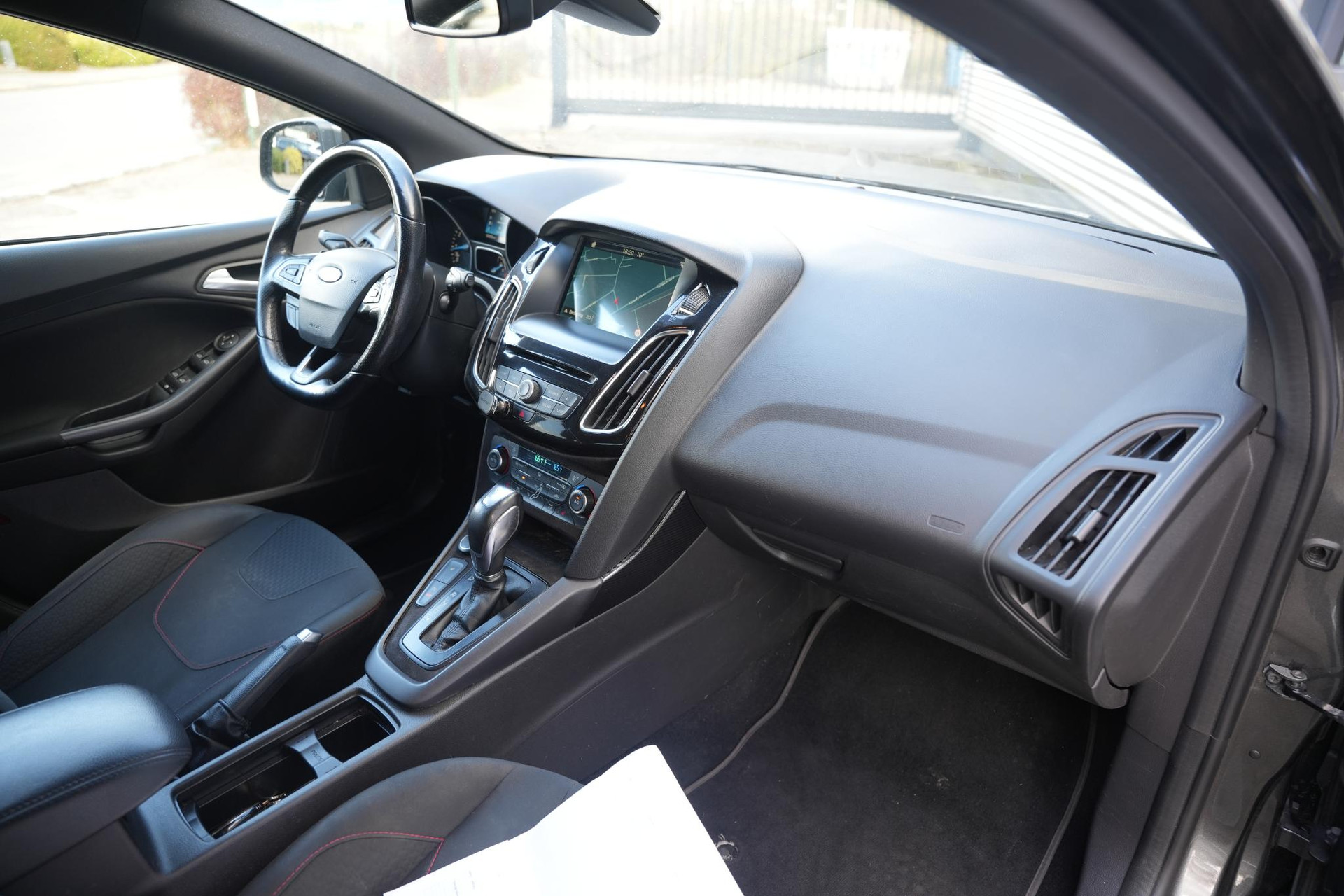 Ford Focus 1.5 ST-Line 182 2017  6