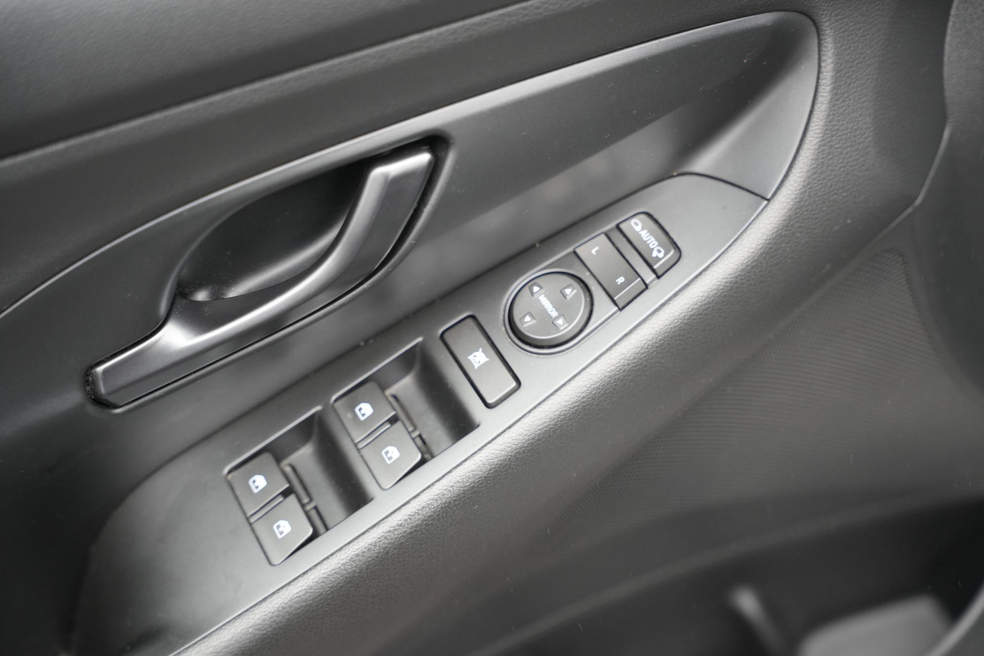 Hyundai i30 Fastback 2.0 N 2021 Shadow Gray (TKG) 17