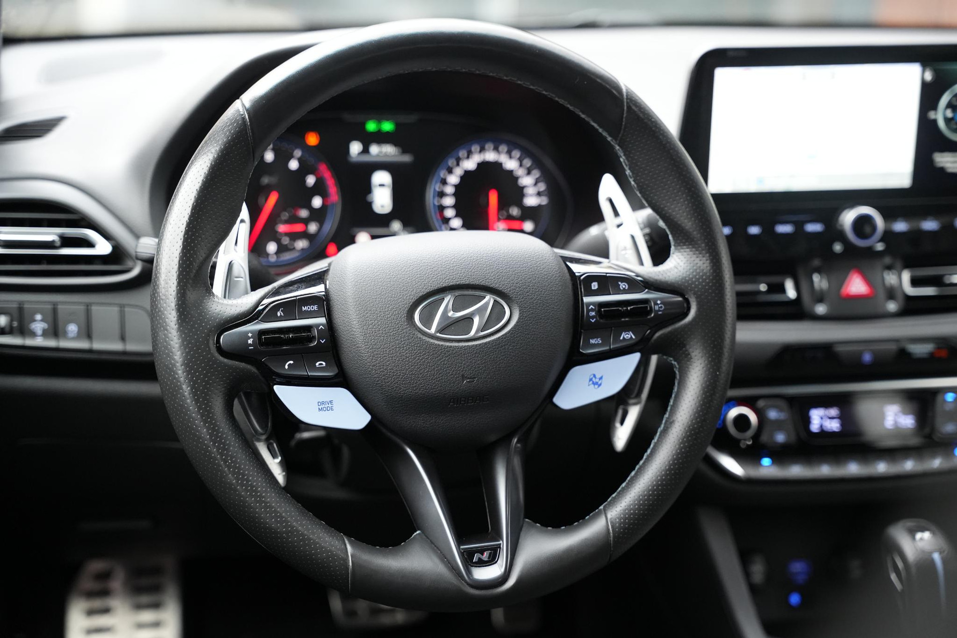 Hyundai i30 Fastback 2.0 N 2021 Shadow Gray (TKG) 18