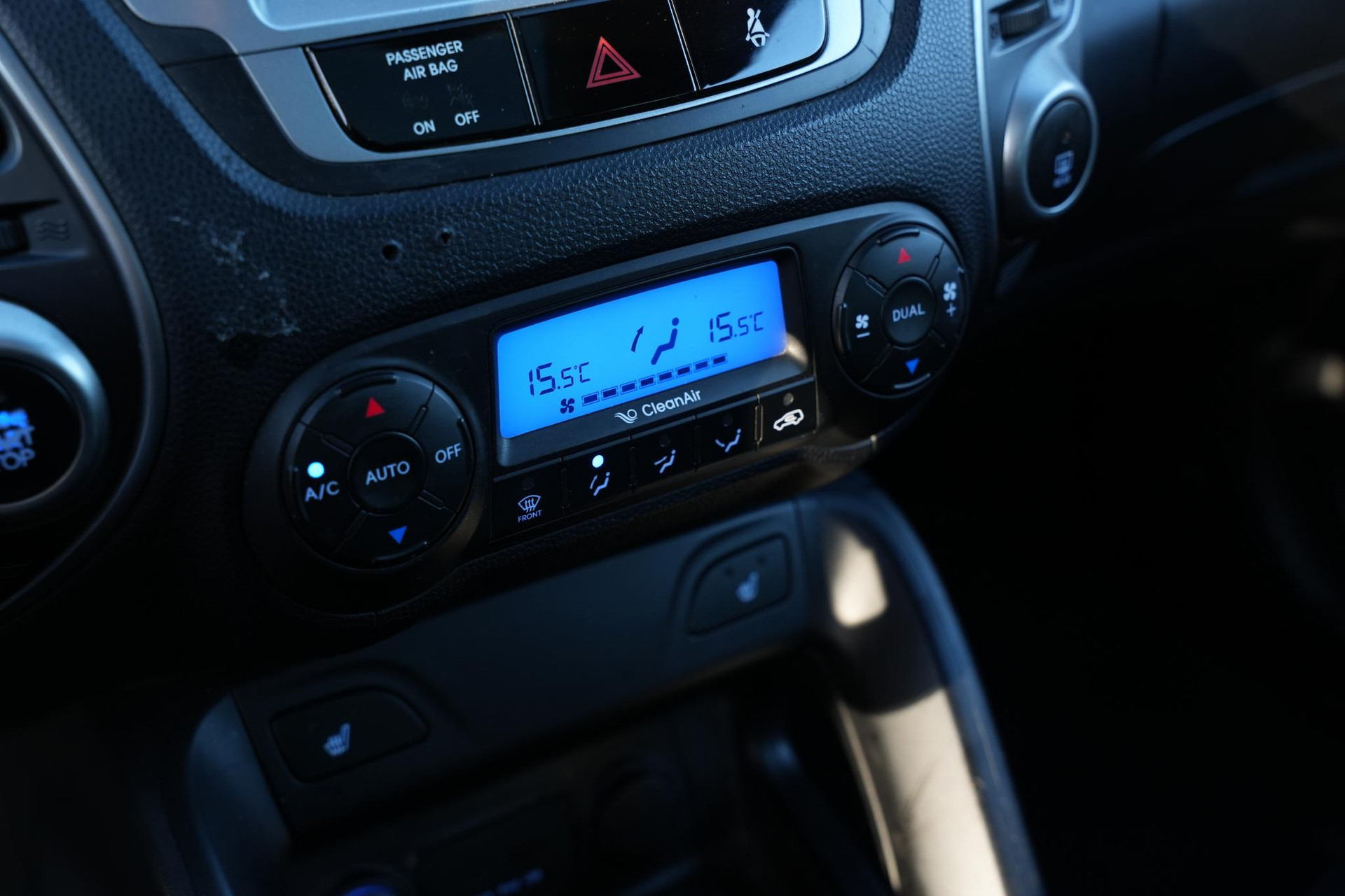 Hyundai ix35 2.0i i-Catcher 2010 Black Pearl (1K) 15