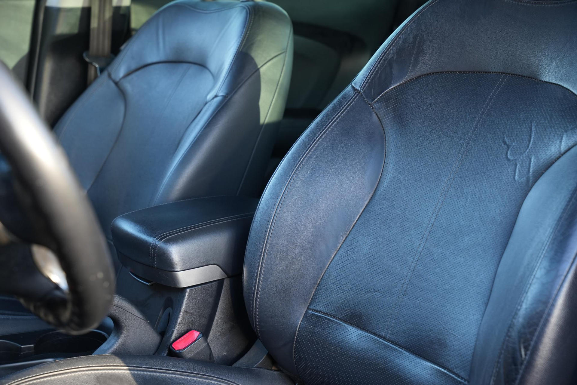 Hyundai ix35 2.0i i-Catcher 2010 Black Pearl (1K) 22