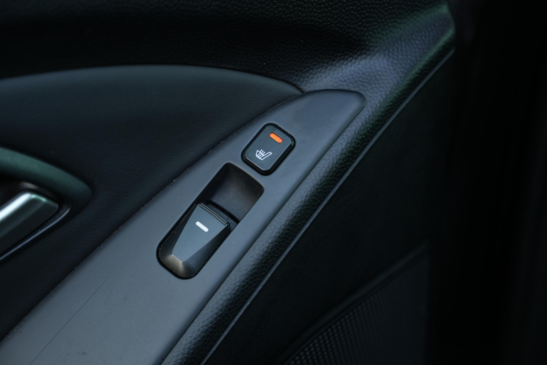 Hyundai ix35 2.0i i-Catcher 2010 Black Pearl (1K) 23