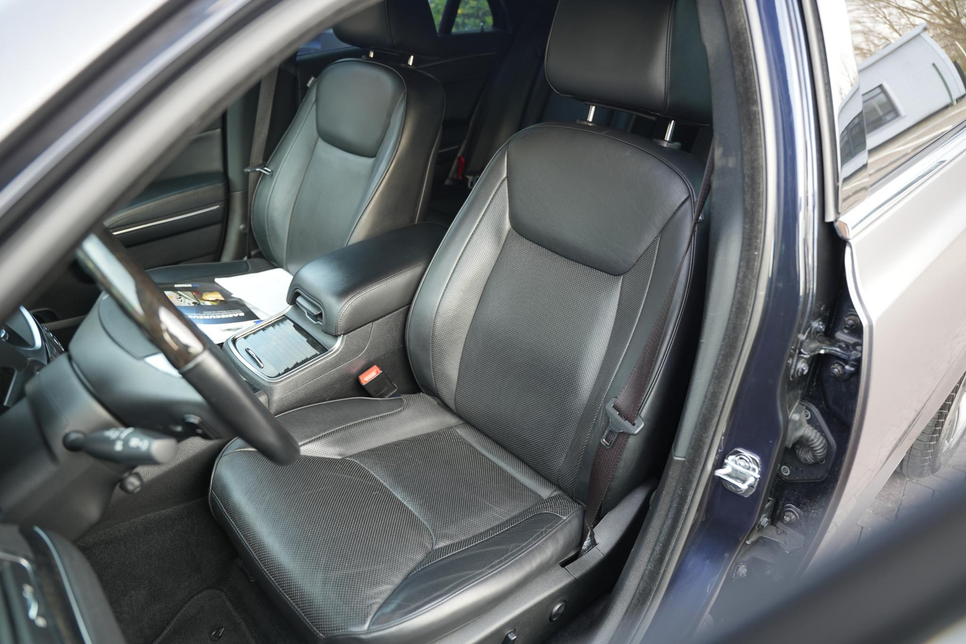 Lancia Thema 3.6 V6 Platinum 2013  17