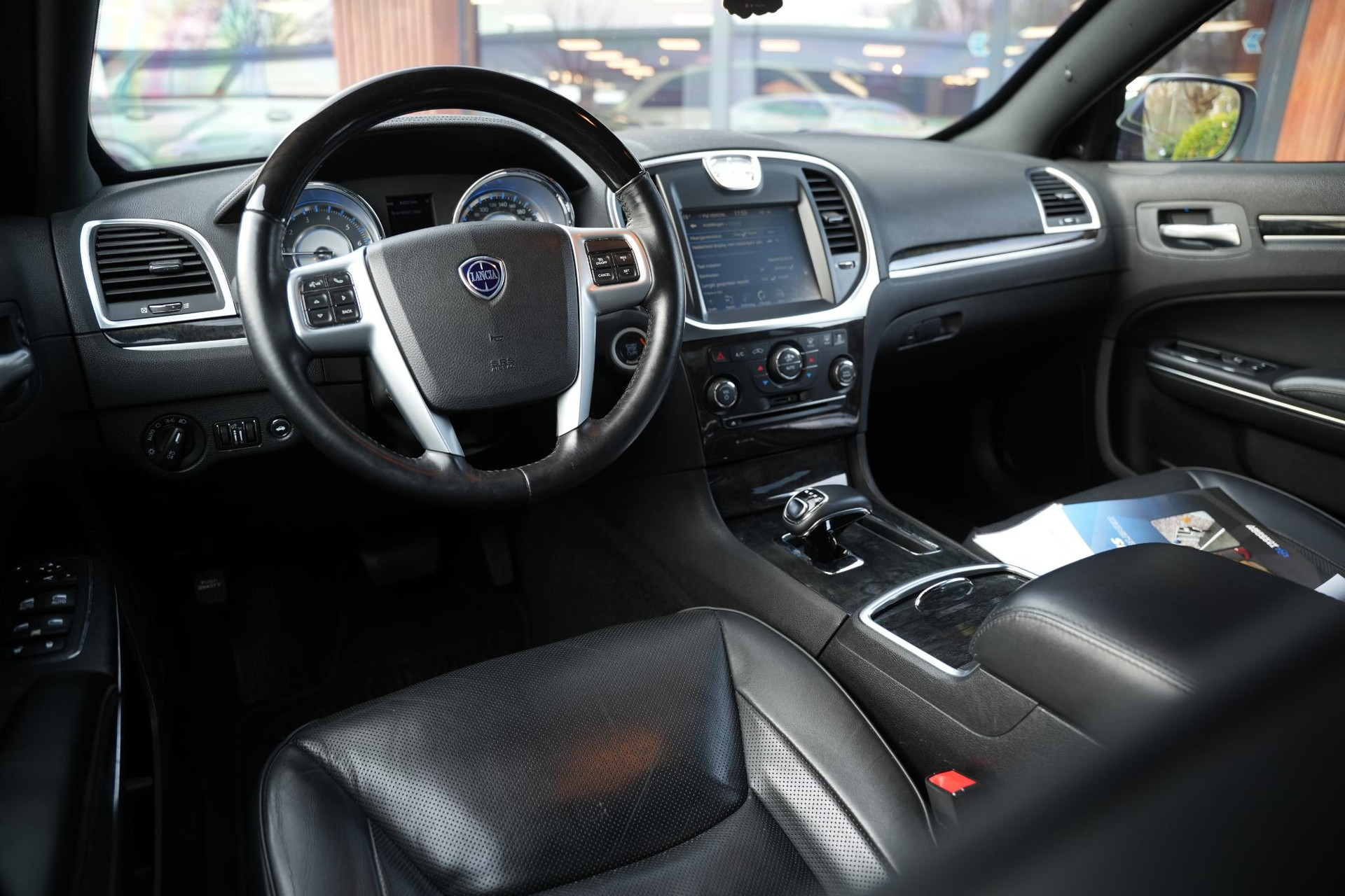 Lancia Thema 3.6 V6 Platinum 2013  2