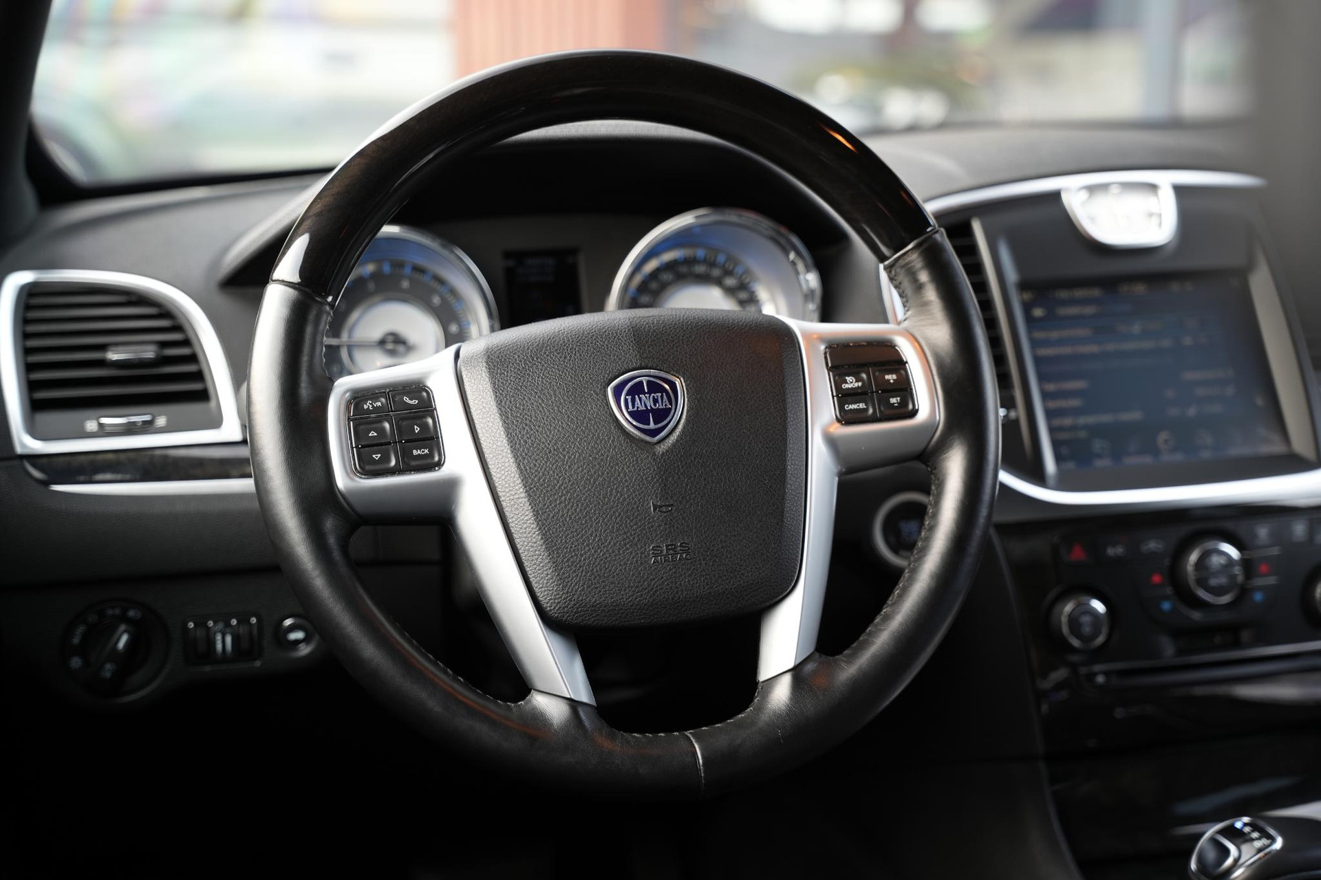 Lancia Thema 3.6 V6 Platinum Gepantserd / Armoured B4 2013  15