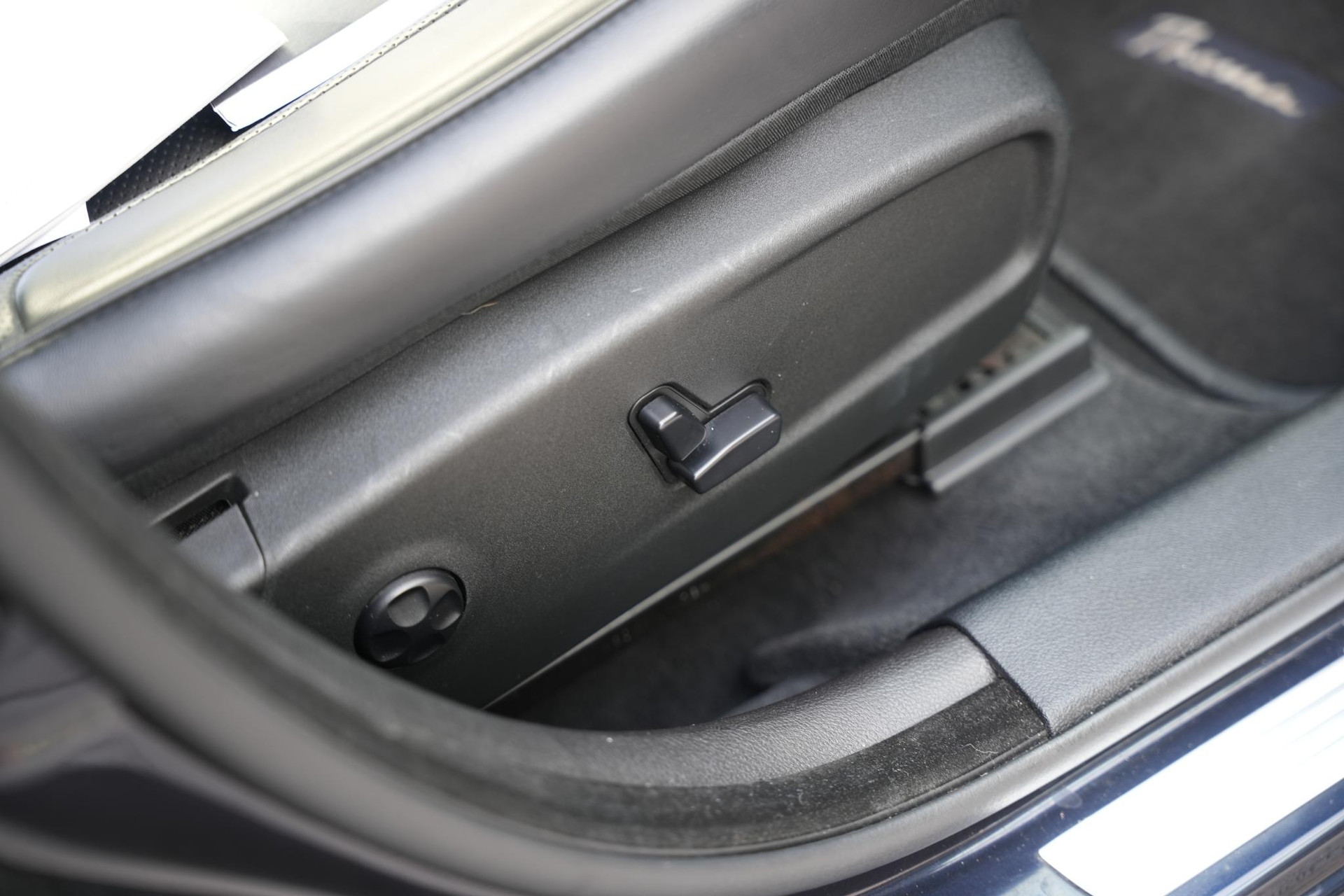 Lancia Thema 3.6 V6 Platinum Gepantserd / Armoured B4 2013  28