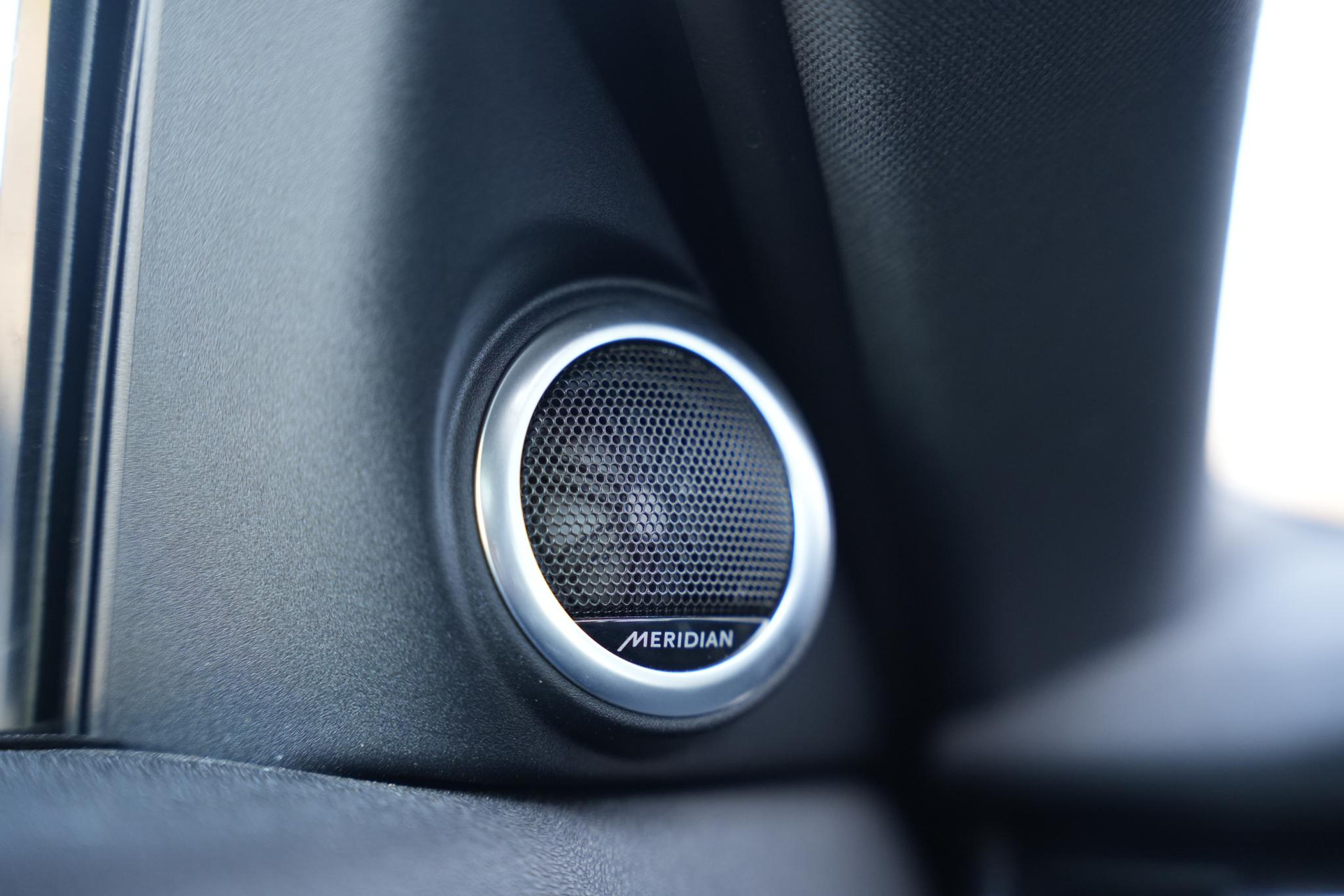 Land Rover Range Rover Evoque 1.5 P300e AWD R-Dynamic SE 2022 Eiger grey-JBC2409 (1DF) 17