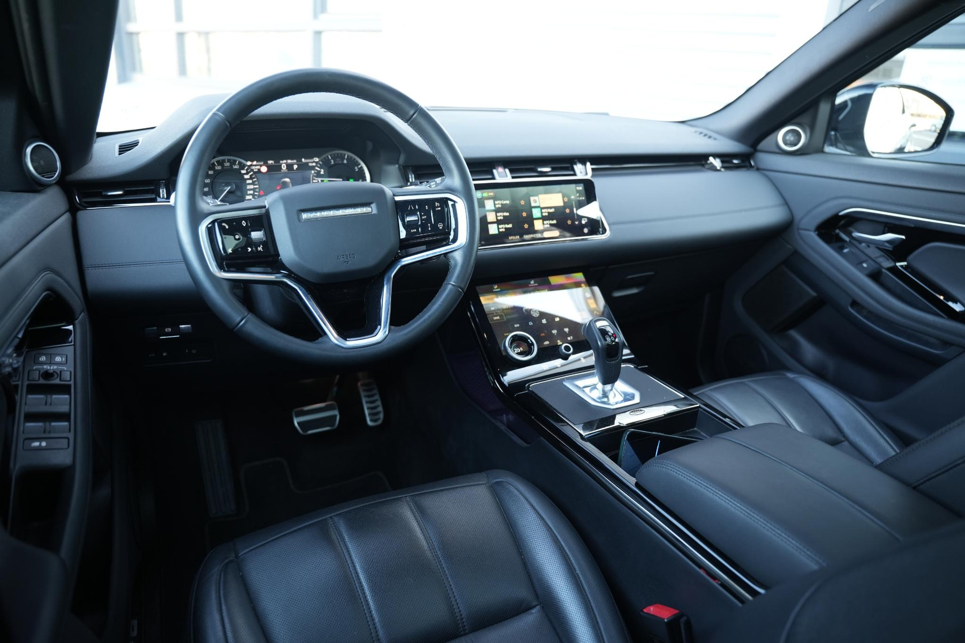 Land Rover Range Rover Evoque 1.5 P300e AWD R-Dynamic SE 2022 Eiger grey-JBC2409 (1DF) 22