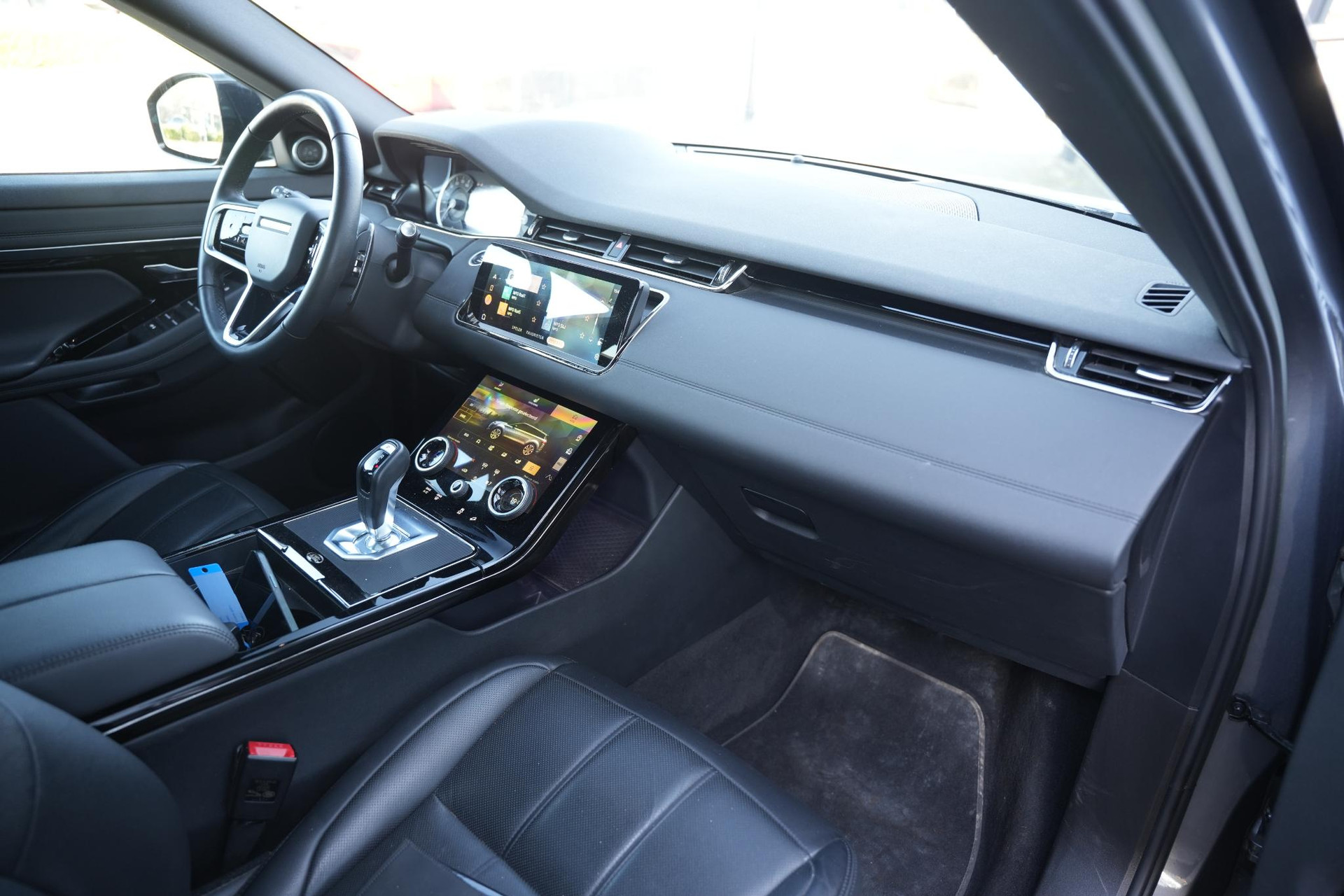 Land Rover Range Rover Evoque 1.5 P300e AWD R-Dynamic SE 2022 Eiger grey-JBC2409 (1DF) 25