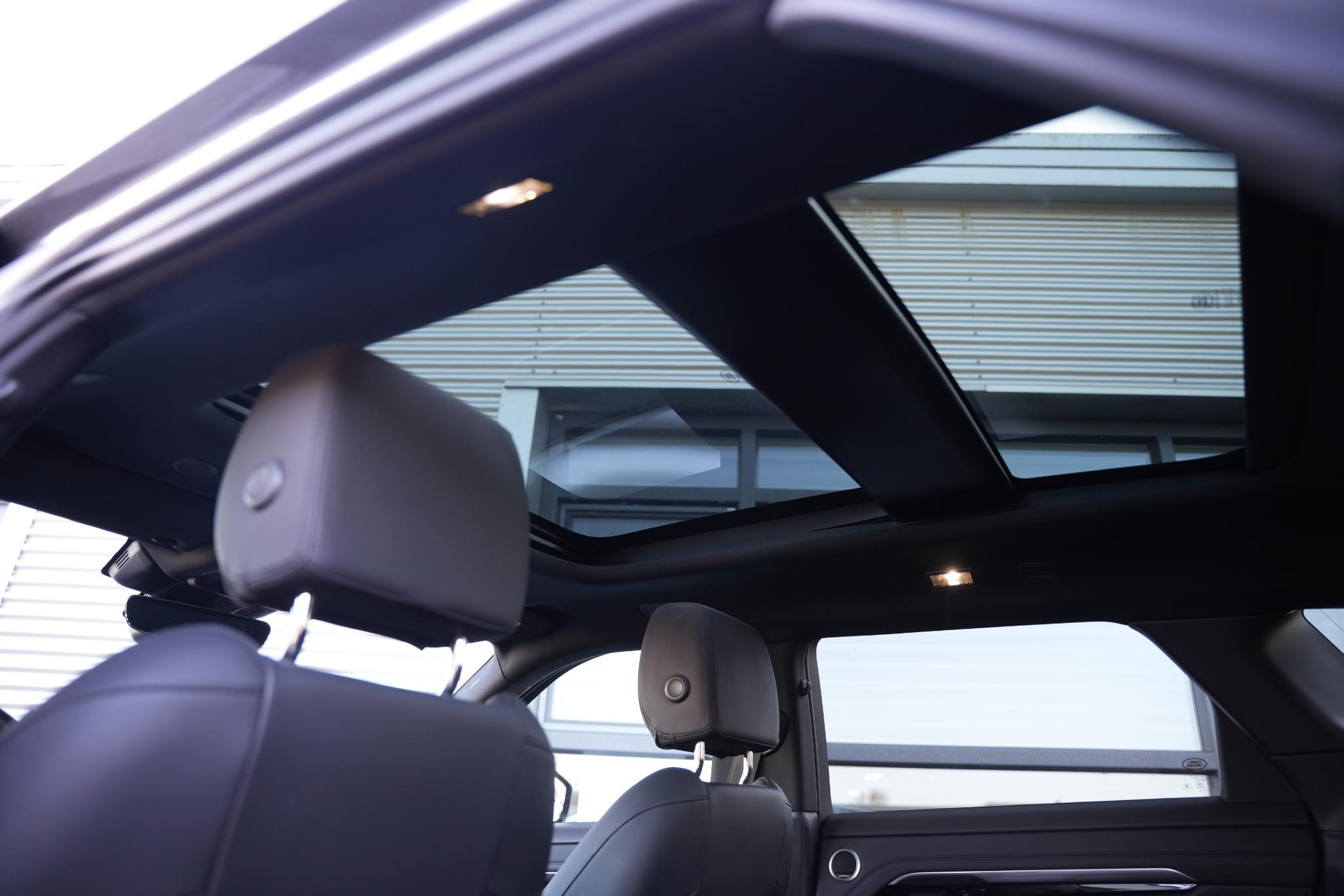 Land Rover Range Rover Evoque 1.5 P300e AWD R-Dynamic SE 2022 Eiger grey-JBC2409 (1DF) 5