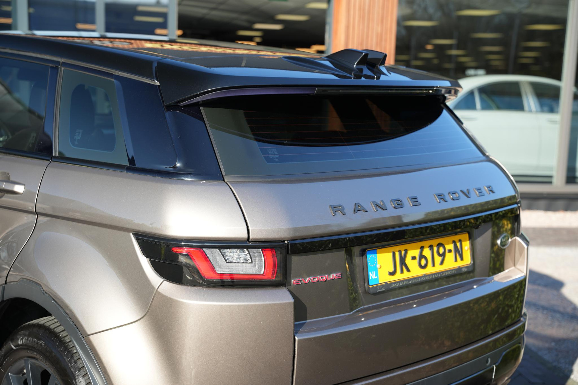 Land Rover Range Rover Evoque 2.0 TD4 HSE Dynamic 2016 Quartzite-JBC2162 (1AP) 13