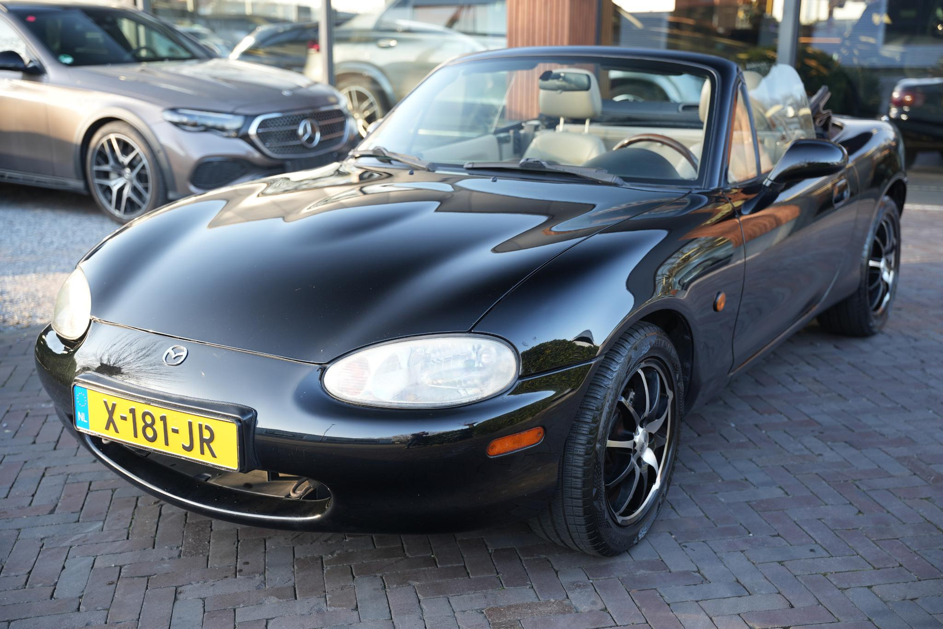 Mazda MX-5 1.6i 2000  11