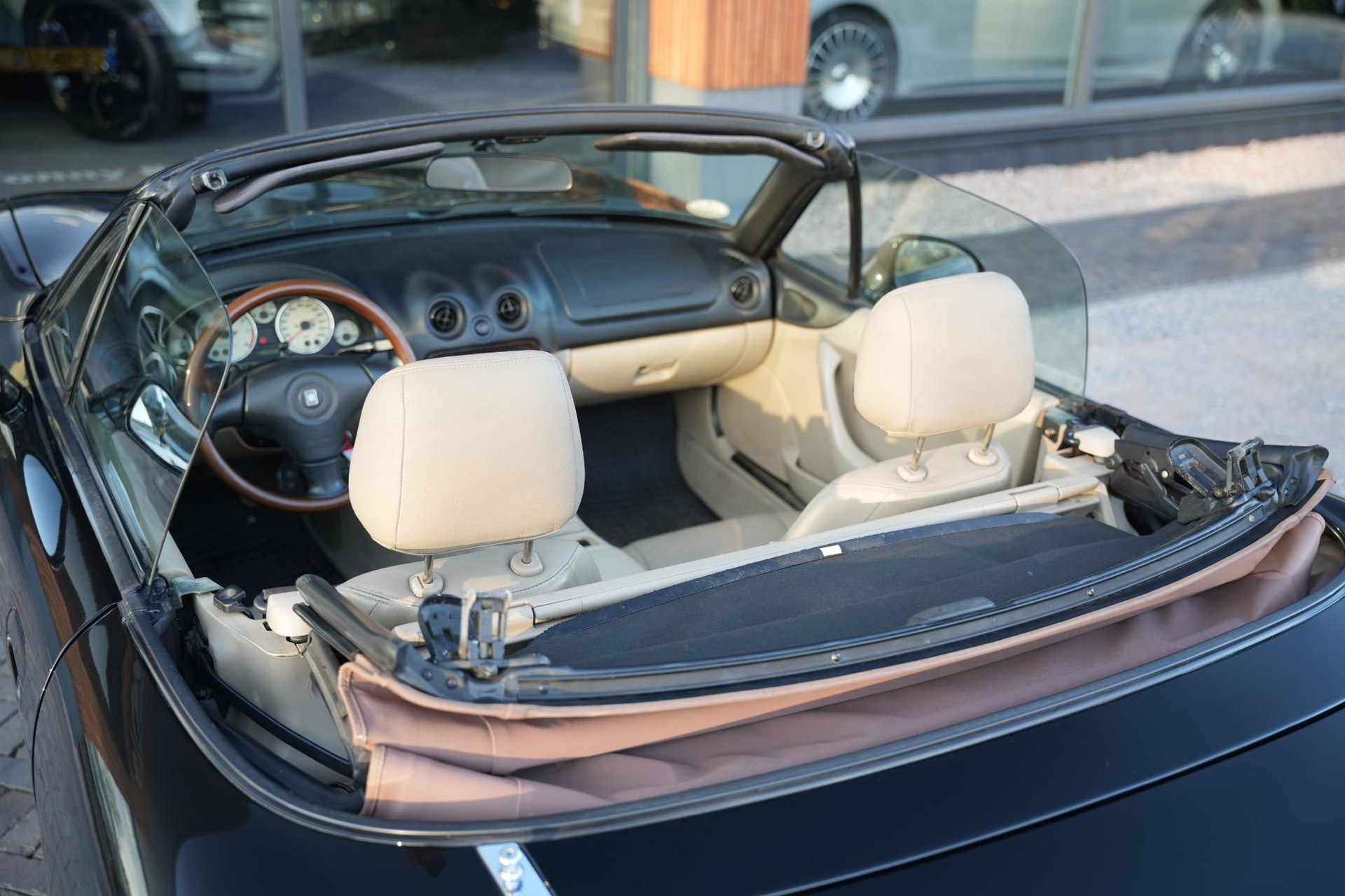 Mazda MX-5 1.6i 2000  16