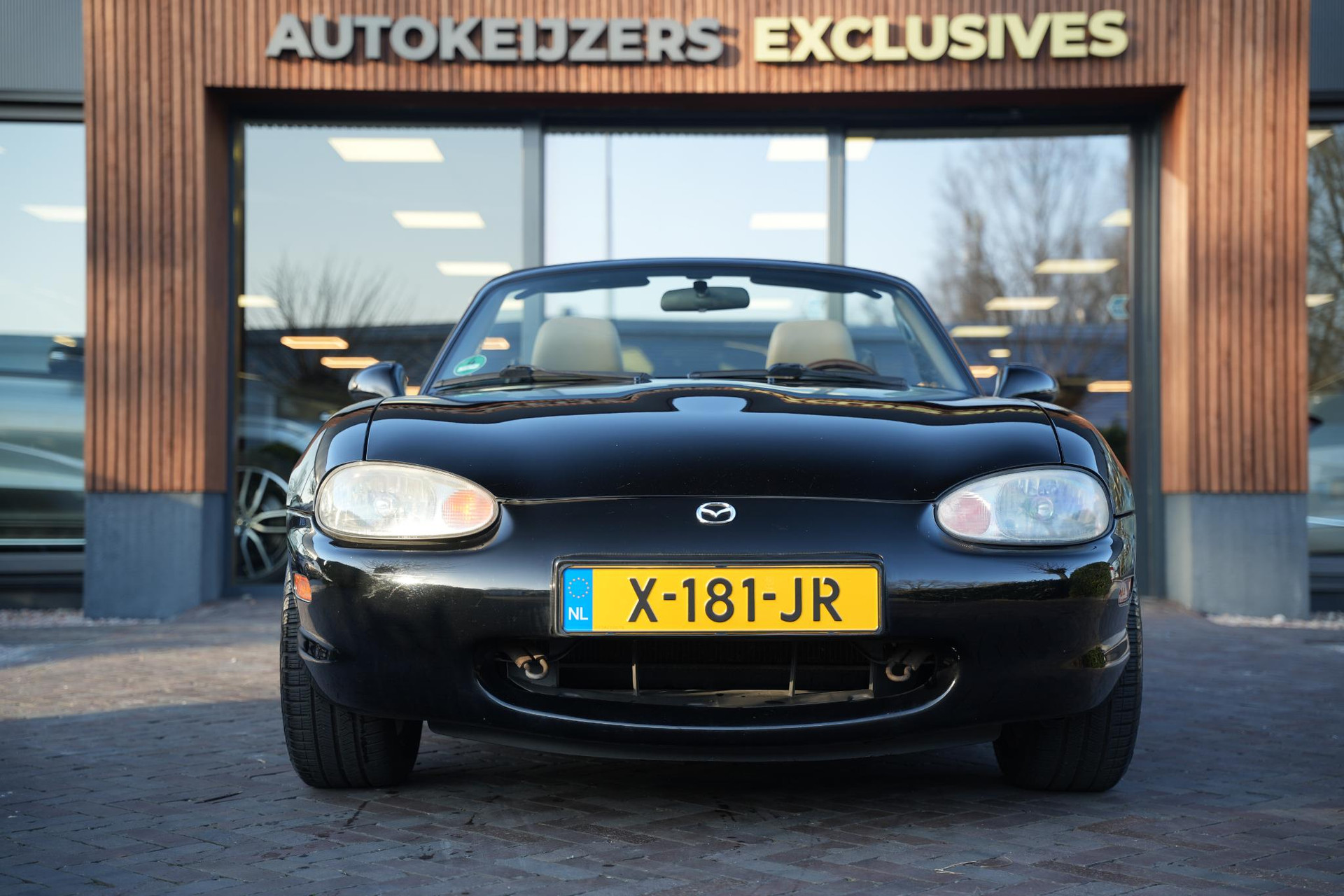 Mazda MX-5 1.6i 2000  3