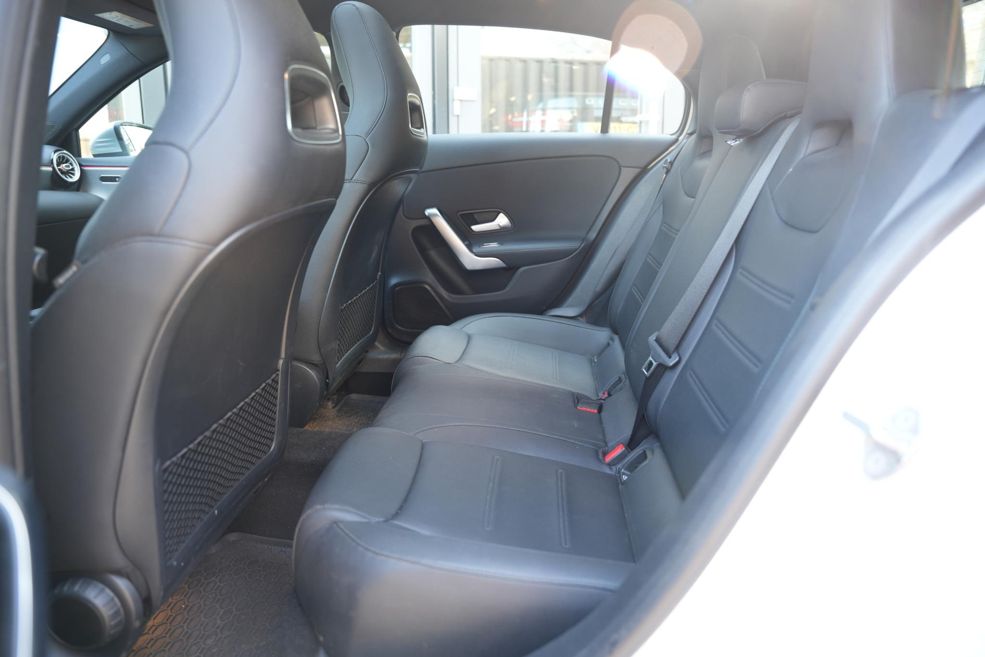 Mercedes-Benz A-Klasse 250 e Premium Plus 2020 DIGITAL WHITE - METALLIC FINISH (144U) 16