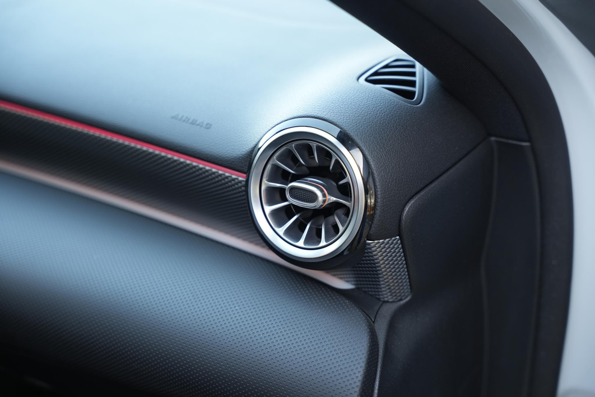 Mercedes-Benz A-Klasse 250 e Premium Plus 2020 DIGITAL WHITE - METALLIC FINISH (144U) 18