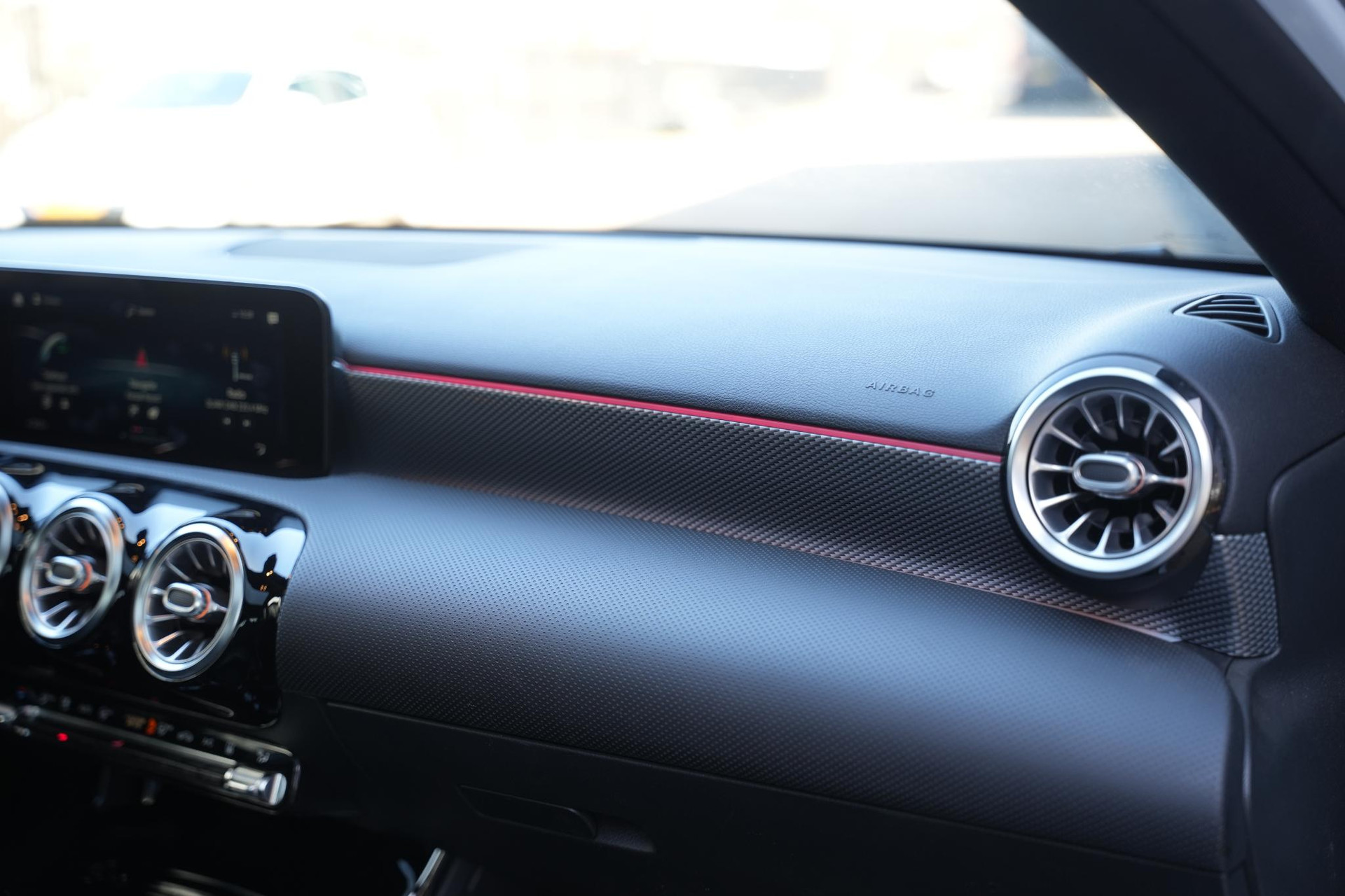 Mercedes-Benz A-Klasse 250 e Premium Plus 2020 DIGITAL WHITE - METALLIC FINISH (144U) 21