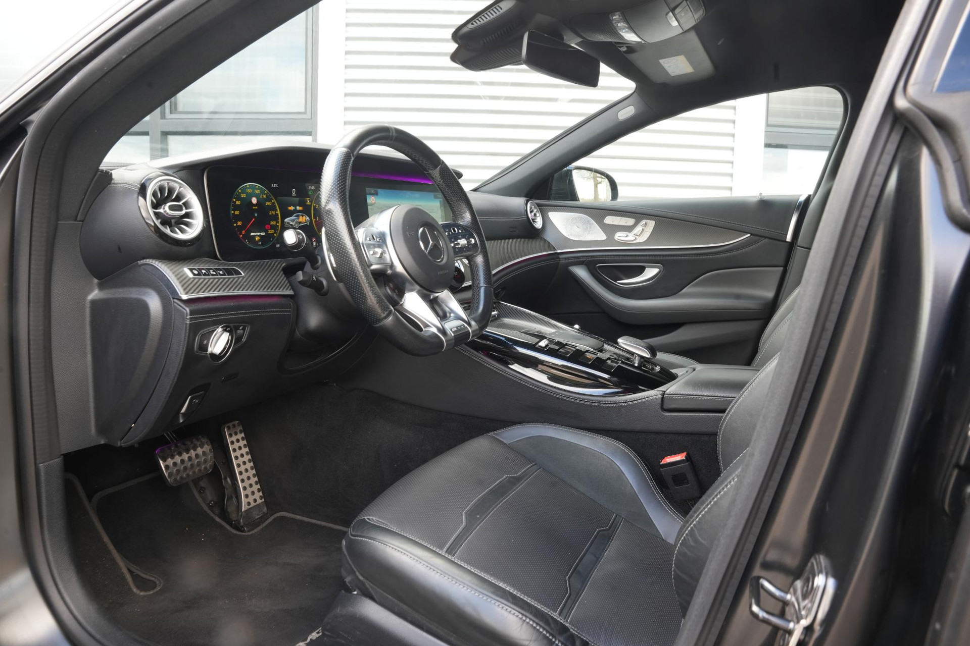 Mercedes-Benz AMG GT 4-Door Coupe AMG 43 Premium Plus 2019 Graphite gray - magno paintwork (818U) 40