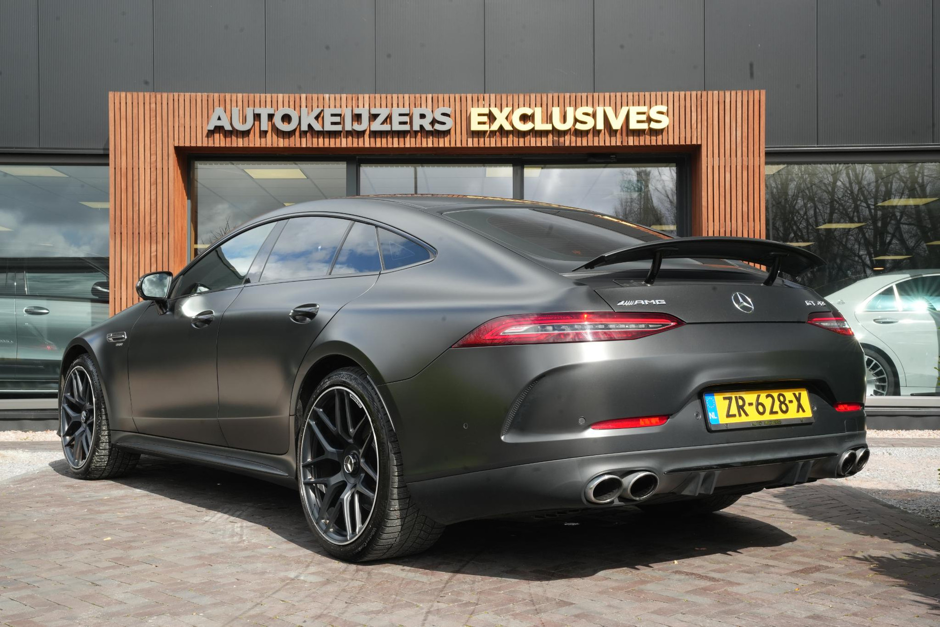 Mercedes-Benz AMG GT 4-Door Coupe AMG 43 Premium Plus 2019 Graphite gray - magno paintwork (818U) 7