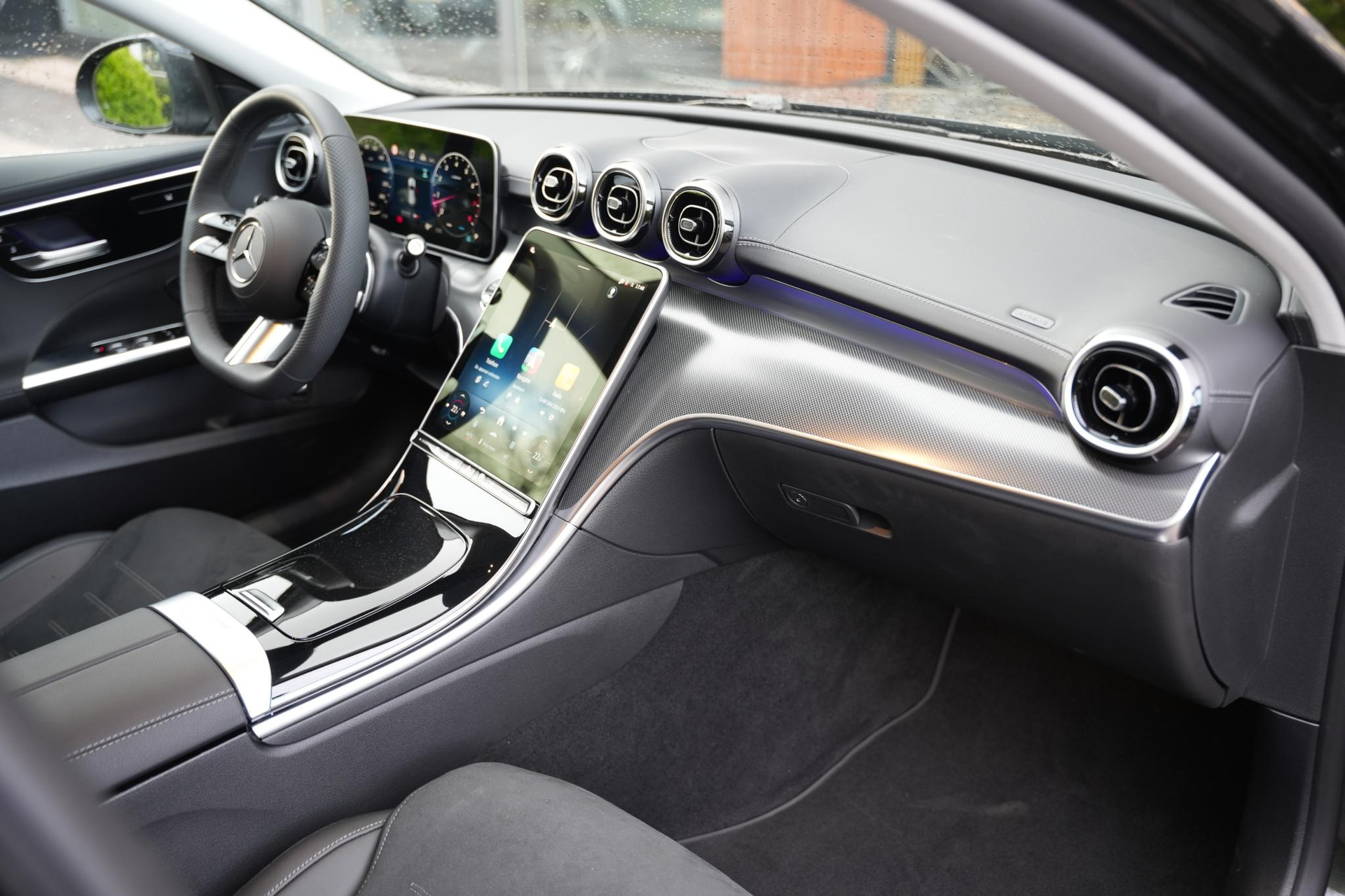 Mercedes-Benz C-Klasse 180 Business Solution AMG 2025 GRAPHITE GRAY - METALLIC FINISH (831U) 4