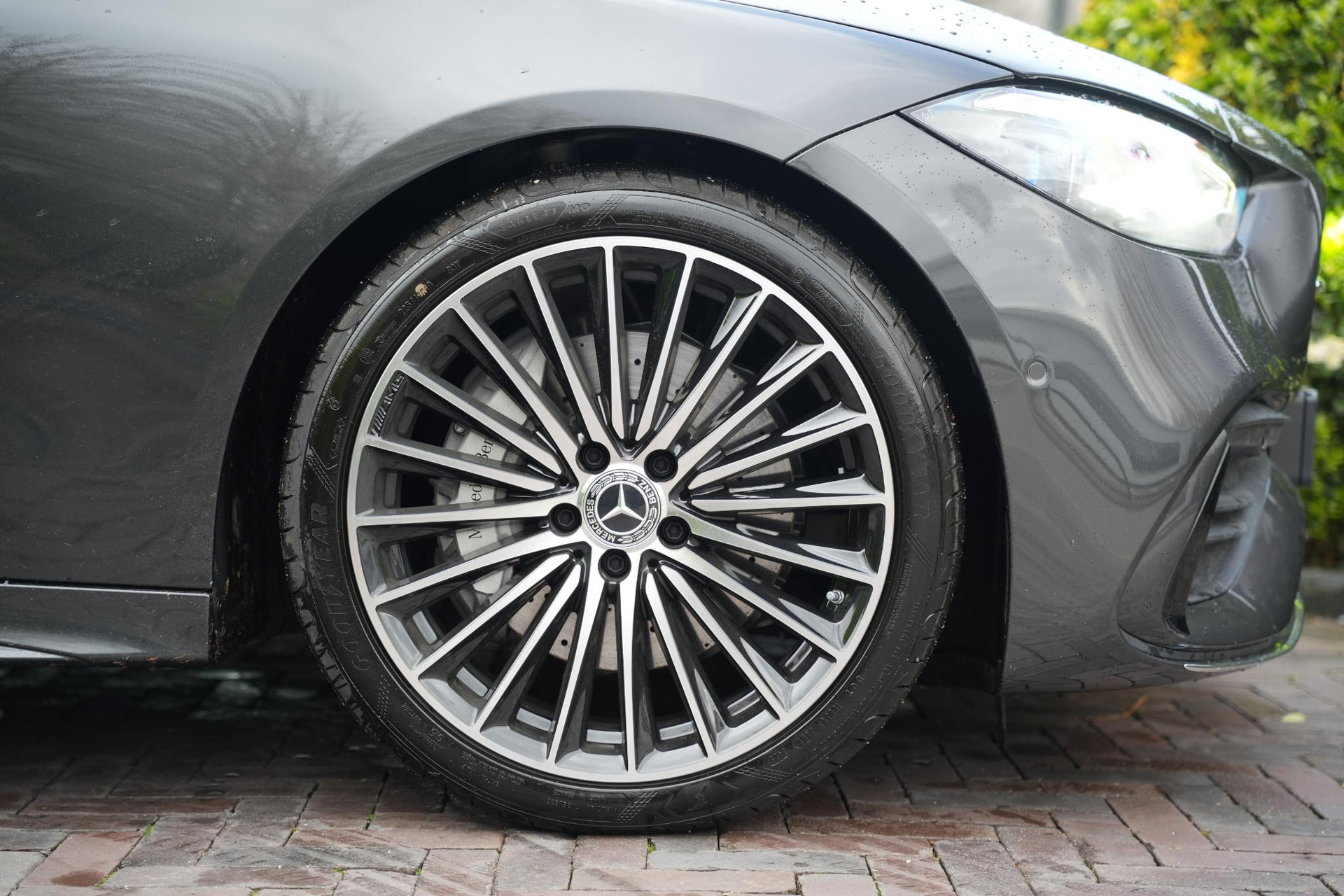 Mercedes-Benz C-Klasse 180 Business Solution AMG 2025 GRAPHITE GRAY - METALLIC FINISH (831U) 6