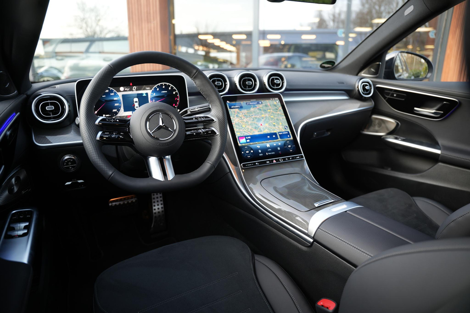 Mercedes-Benz C-Klasse 180 Business Solution AMG 2025 SELENITE GRAY - METALLIC FINISH (992U) 2