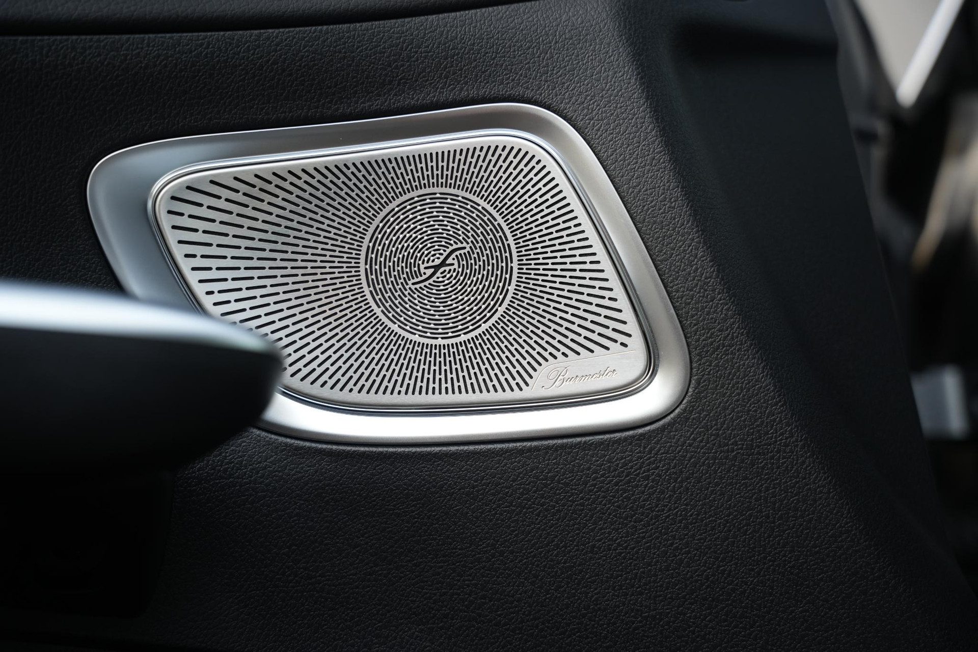 Mercedes-Benz C-Klasse 180 Business Solution AMG 2025 SELENITE GRAY - METALLIC FINISH (992U) 21