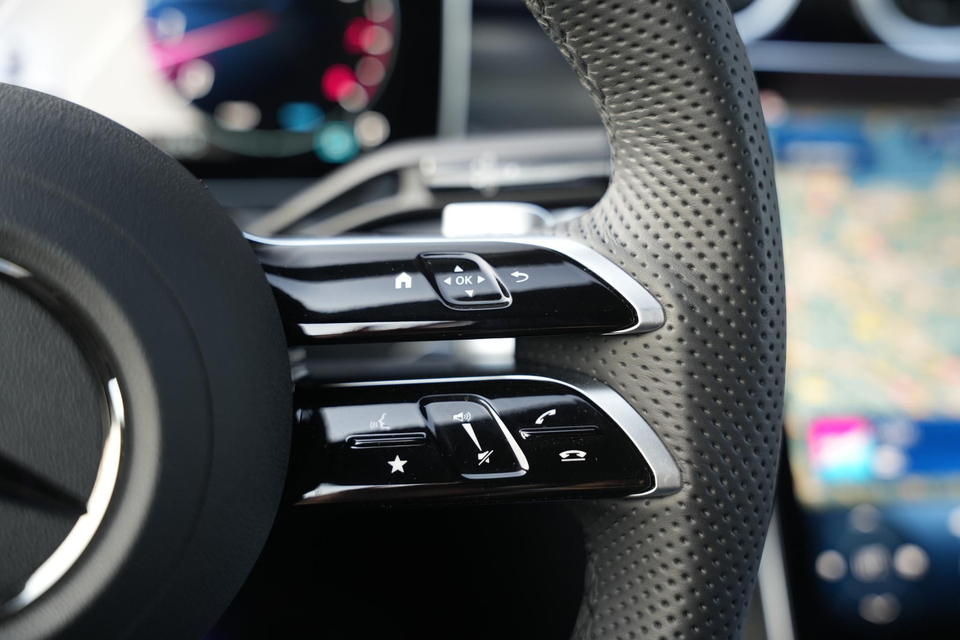 Mercedes-Benz C-Klasse 180 Business Solution AMG 2025 SELENITE GRAY - METALLIC FINISH (992U) 31