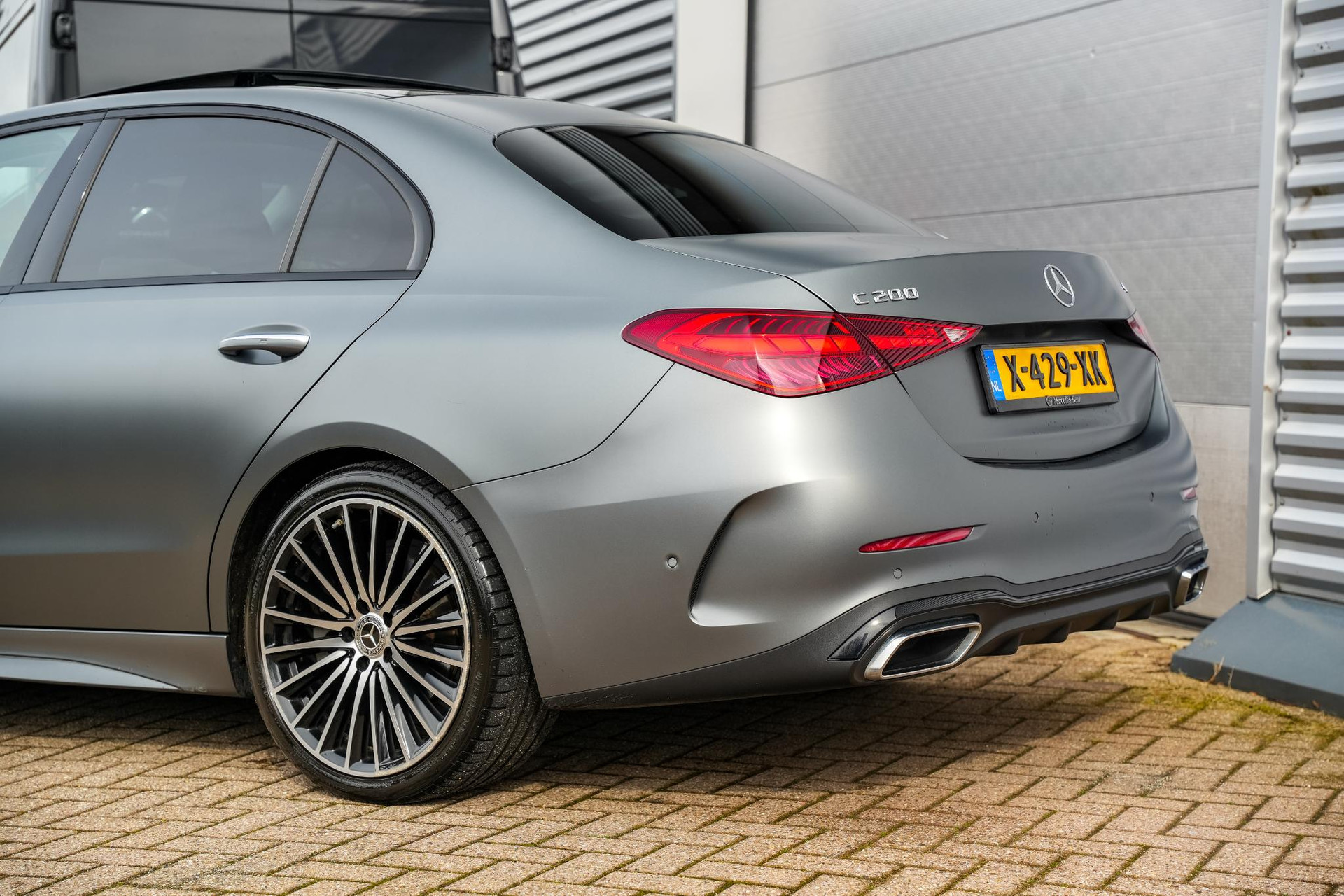 Mercedes-Benz C-Klasse 200 4MATIC AMG Line 2021 MANUFAKTUR selenite gray - Magno paintwork (297U) 39